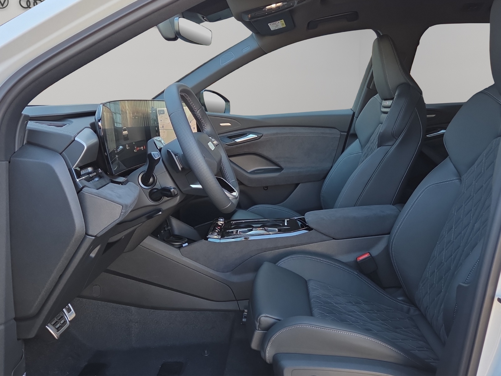 AUDI Q6 e-tron quattro-image-5