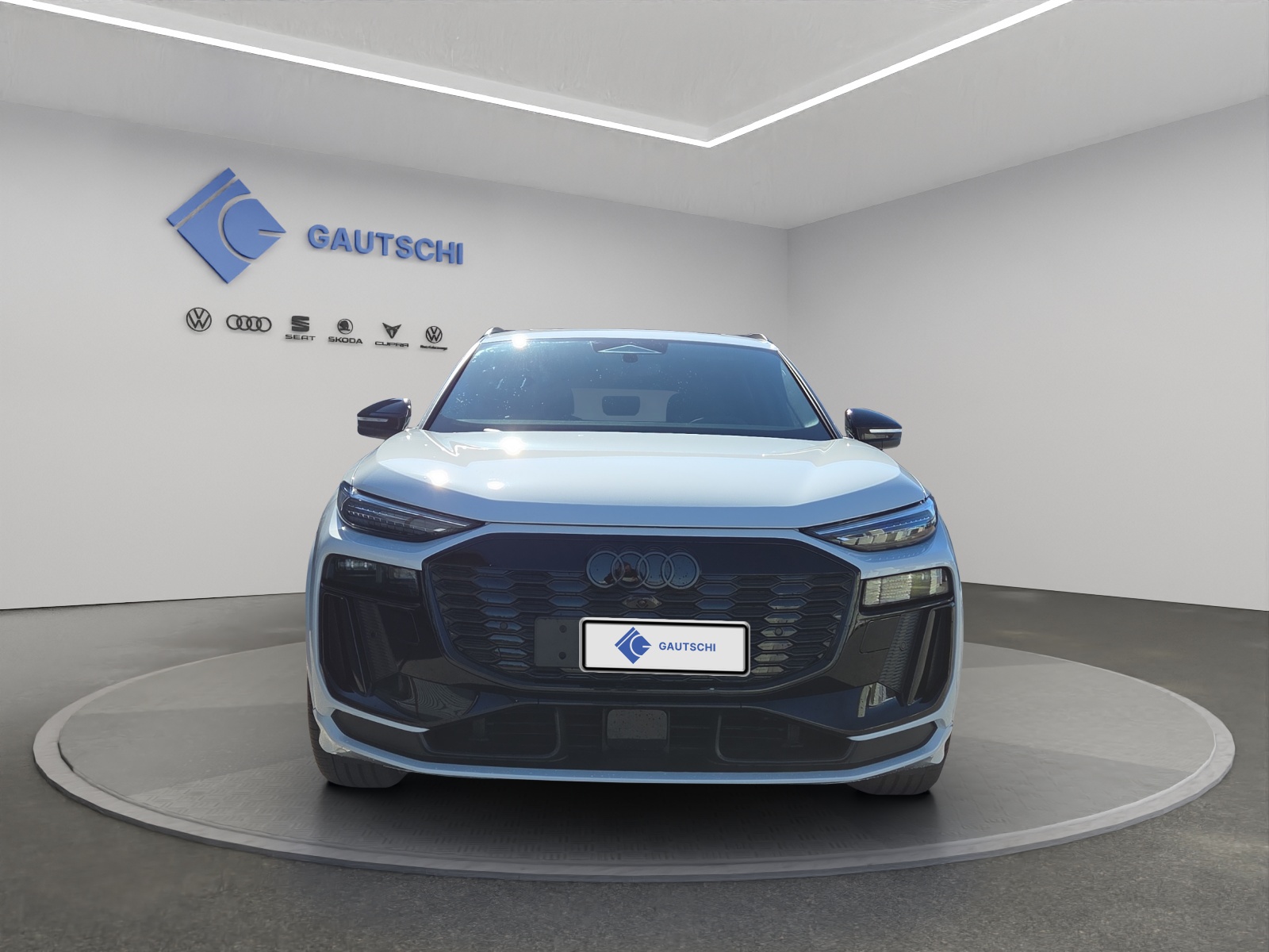 AUDI Q6 e-tron quattro-image-4