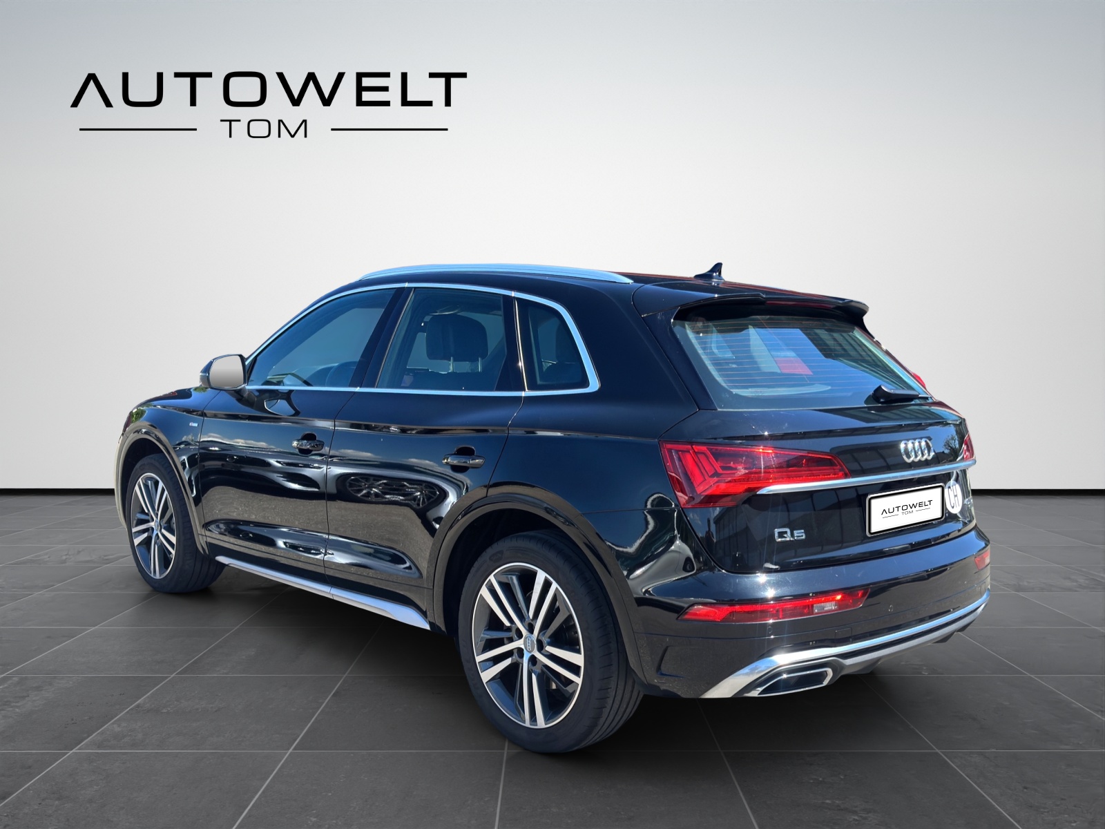AUDI Q5 40 TDI S-line *FACELIFT* quattro S-tronic-image-2