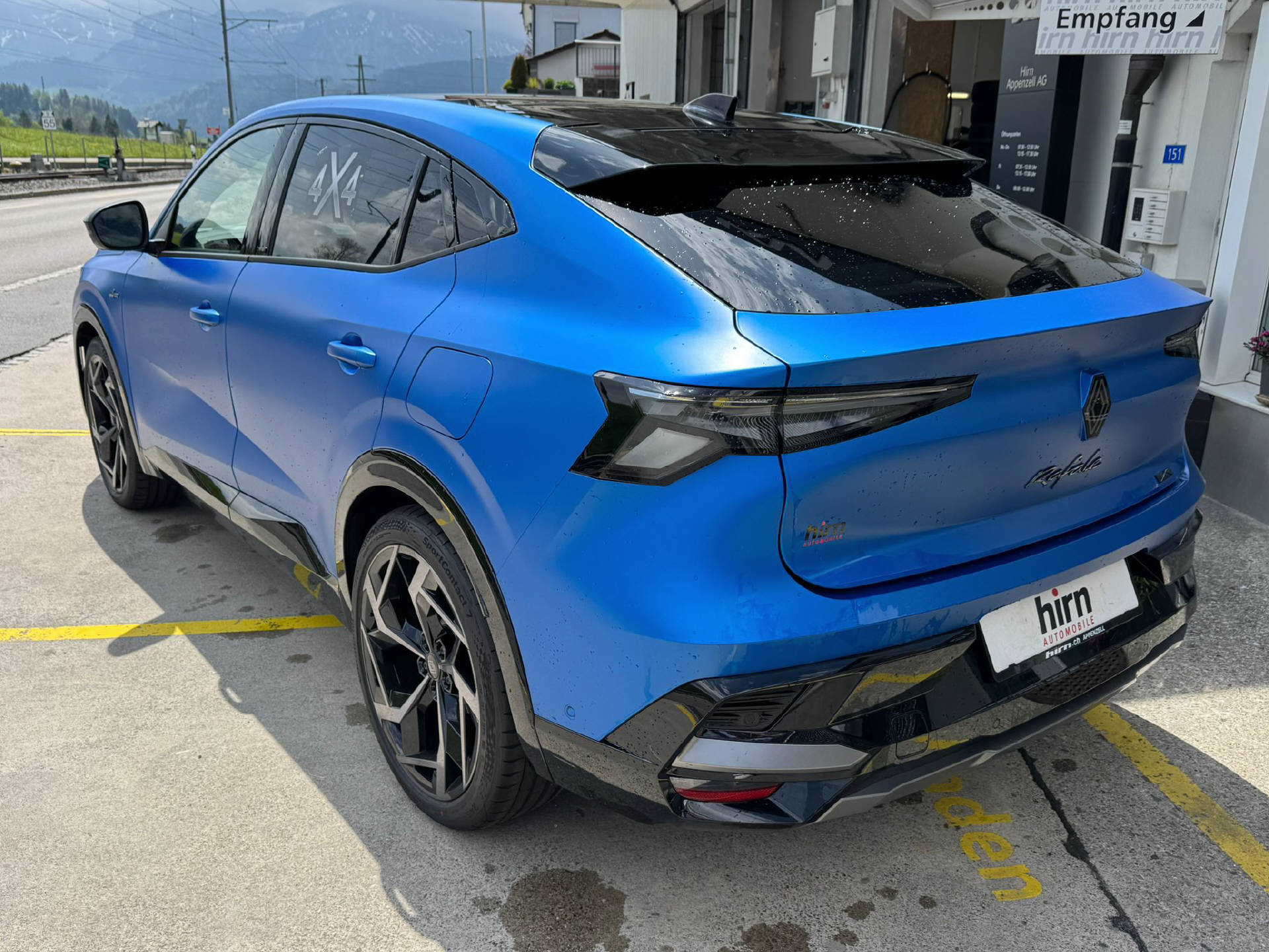 RENAULT Rafale 1.2 E-Tech Plug-in Atelier Alpine-image-3