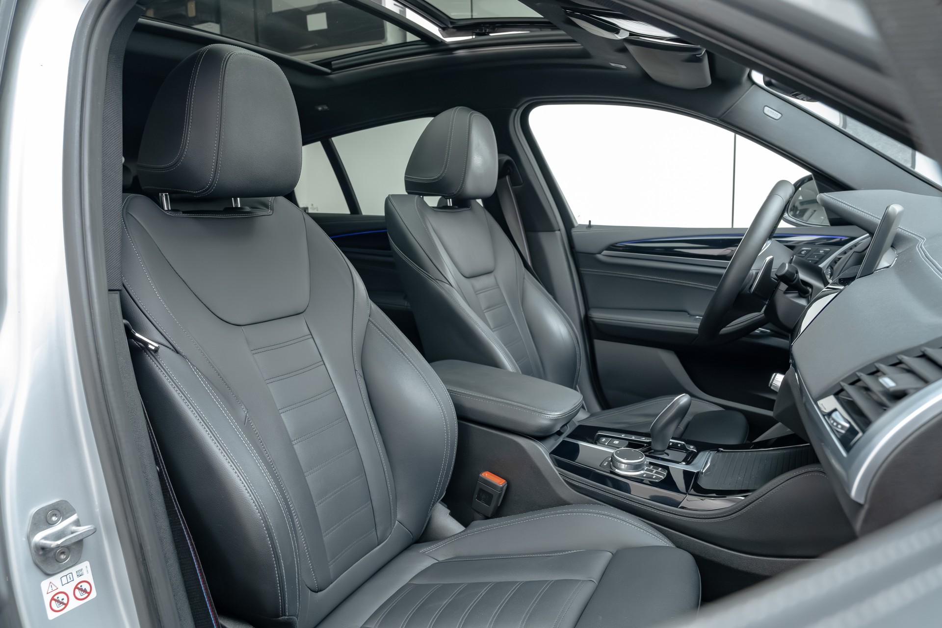 BMW X4 M40i Steptronic-image-9