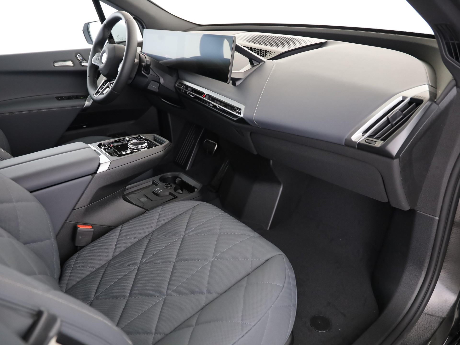 BMW iX xDrive60-image-14