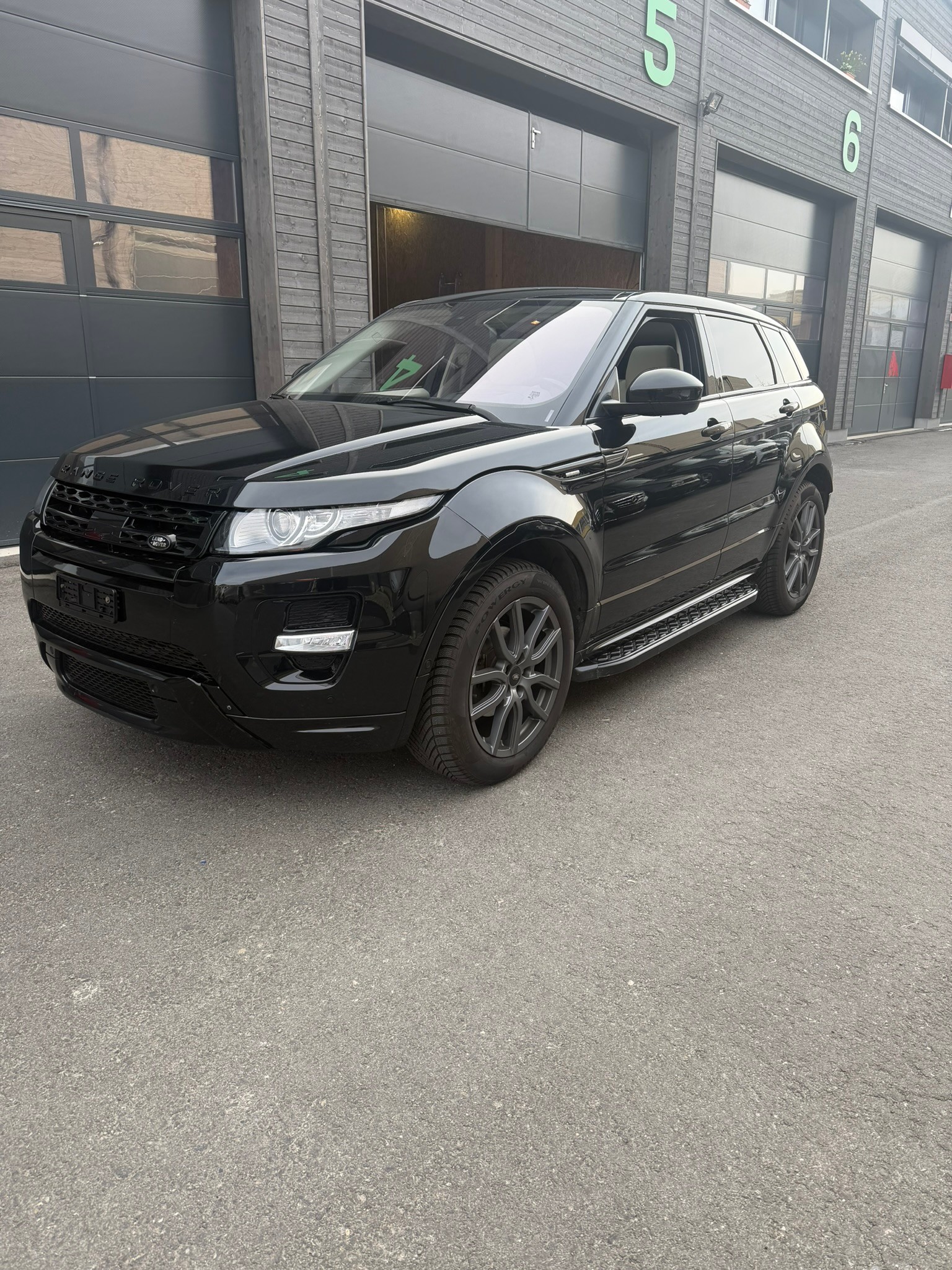 LAND ROVER Range Rover Evoque 2.0 Si4 Autobiography AT9-image-1
