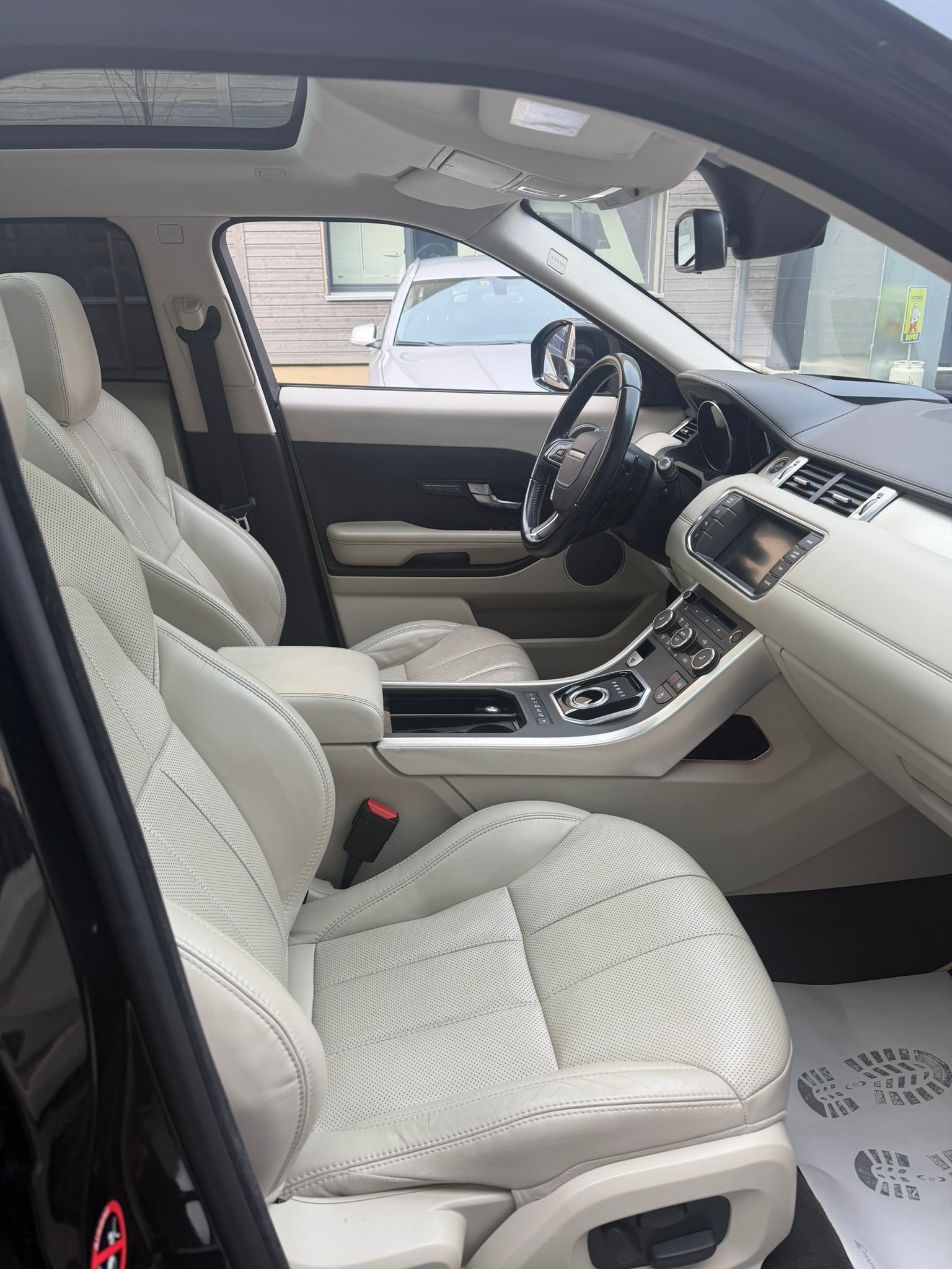 LAND ROVER Range Rover Evoque 2.0 Si4 Autobiography AT9-image-7