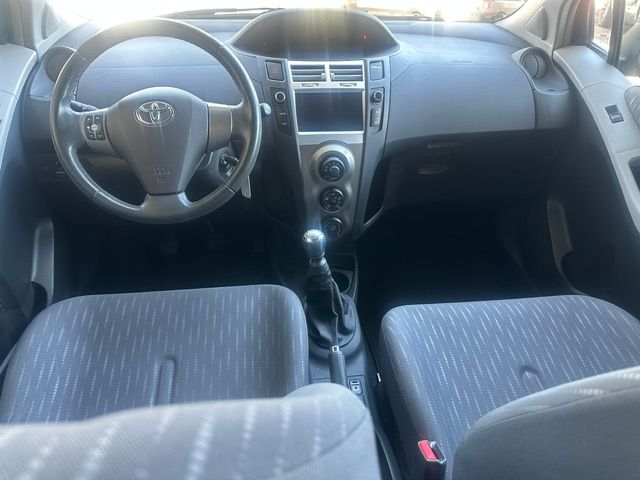 TOYOTA Yaris 1.33 Linea Terra-image-6