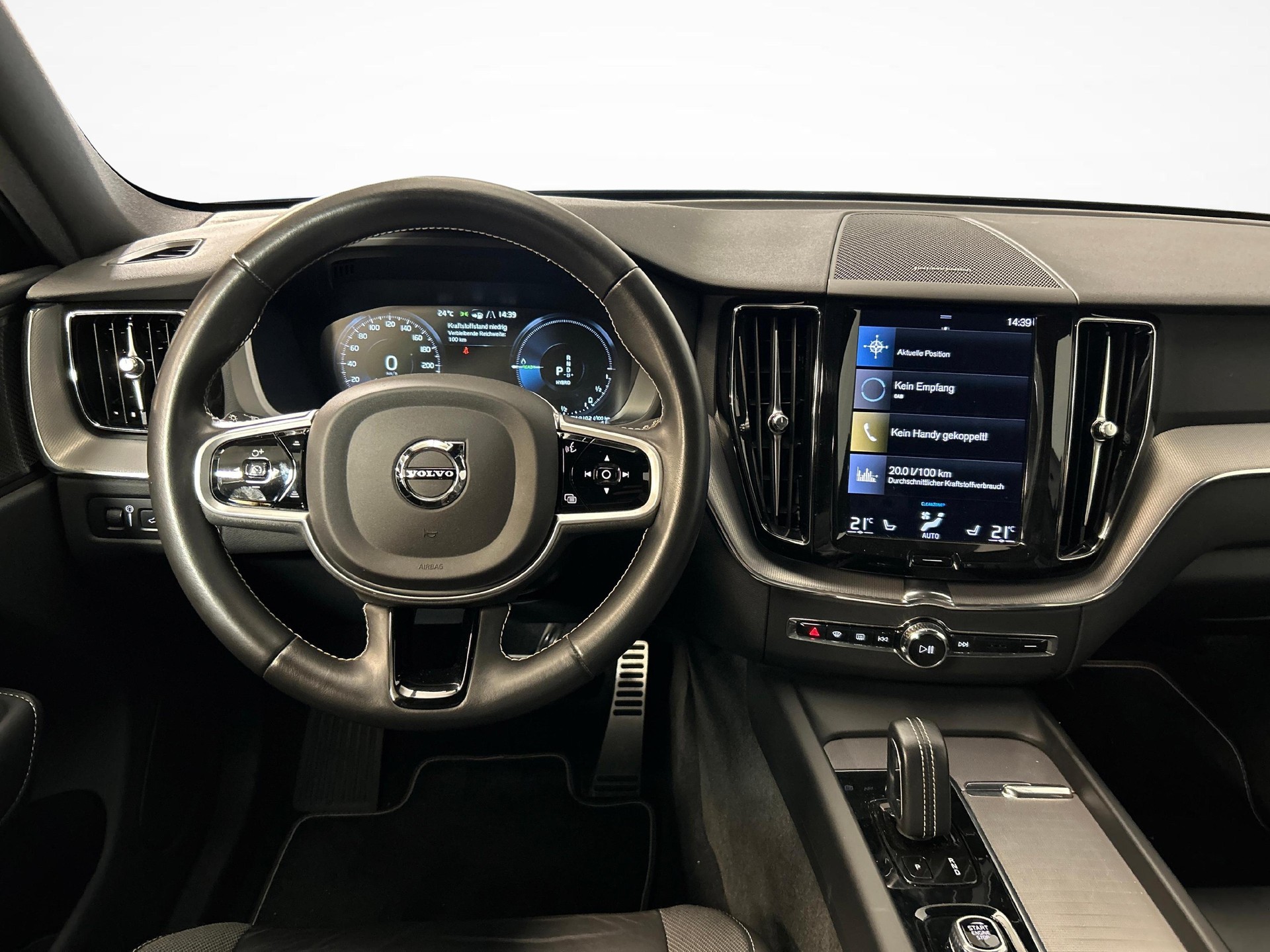 VOLVO XC60 2.0 T8 TE R-Design eAWD-image-6