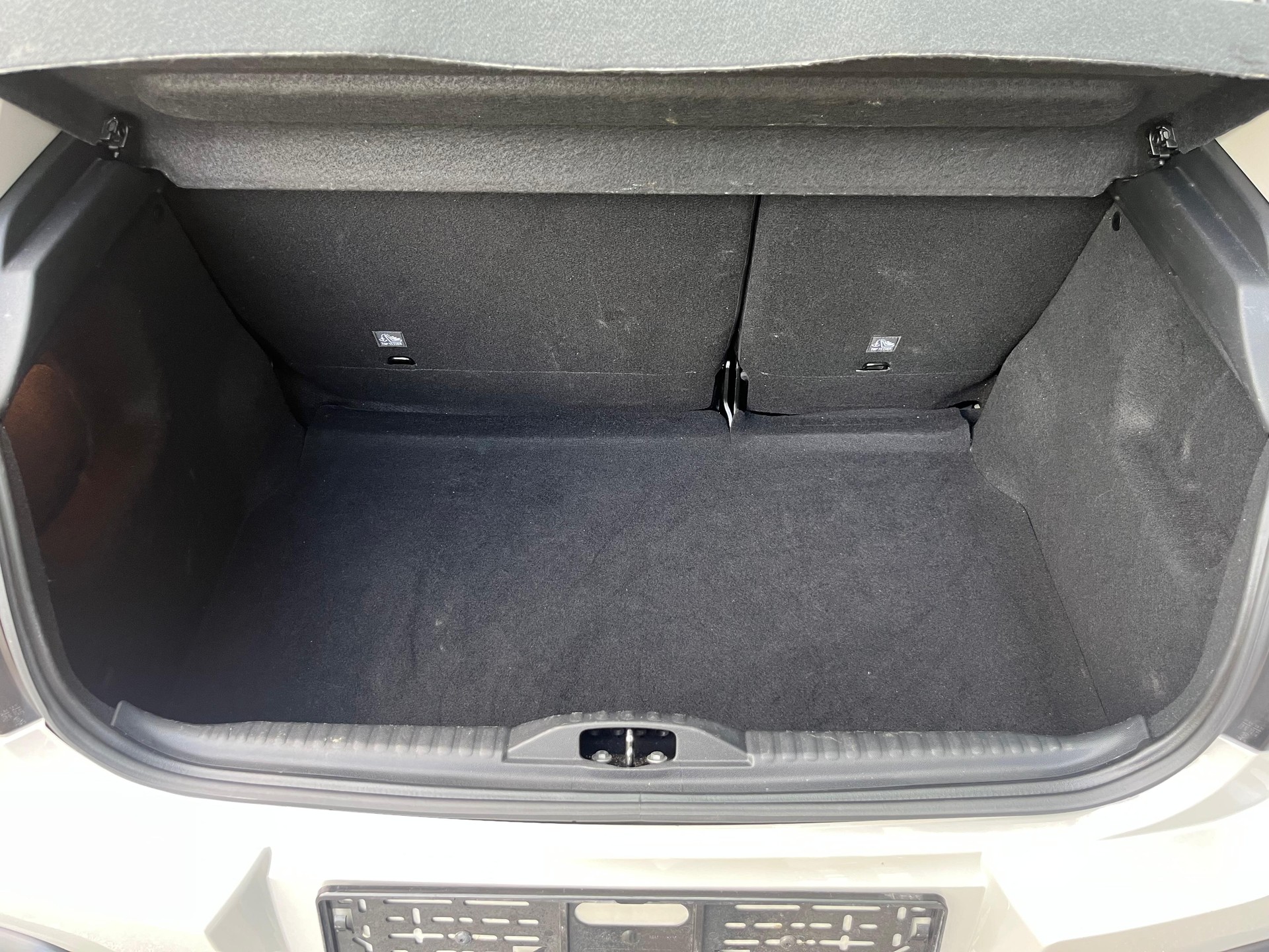 CITROEN C3 1.2i PureTech Swiss Edition EAT6-image-19