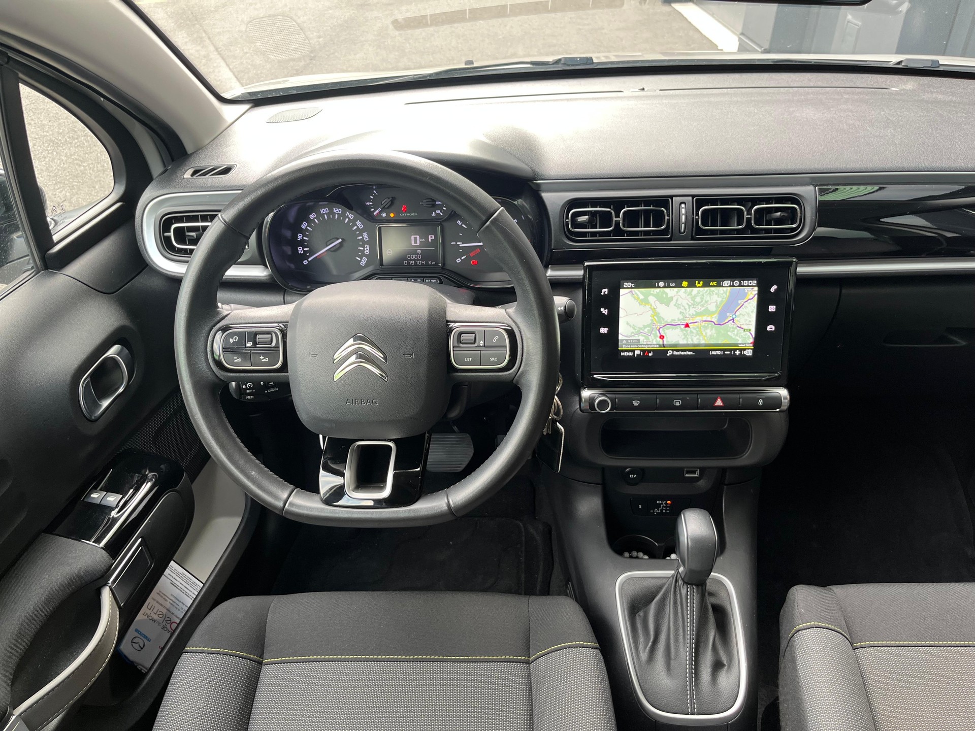CITROEN C3 1.2i PureTech Swiss Edition EAT6-image-14
