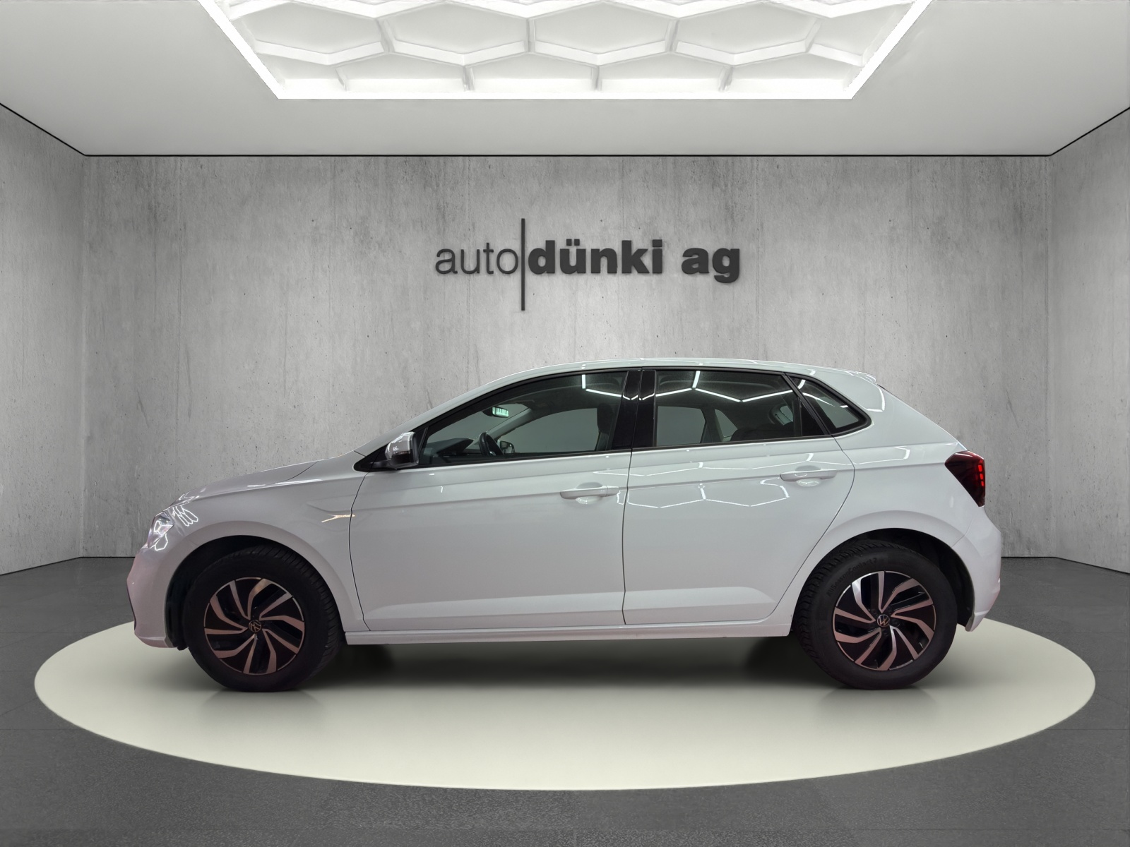 VW Polo 1.0 TSI Life DSG-showroom-element-1
