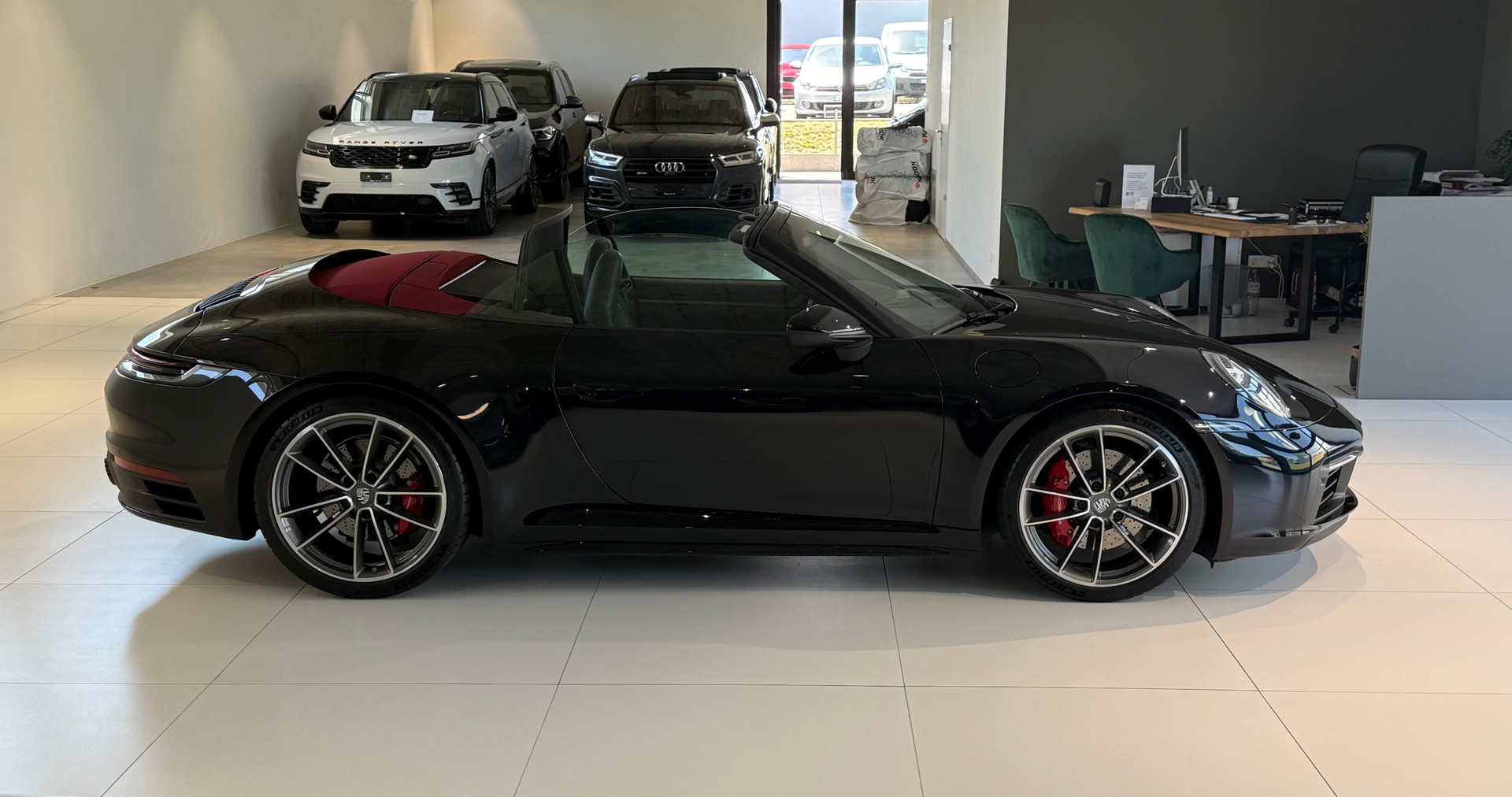 PORSCHE 911 Carrera 4S Cabriolet PDK ***CH-Porsche***Inkl. 1 Jahr All-In Garantie***Neuwertig***-image-42