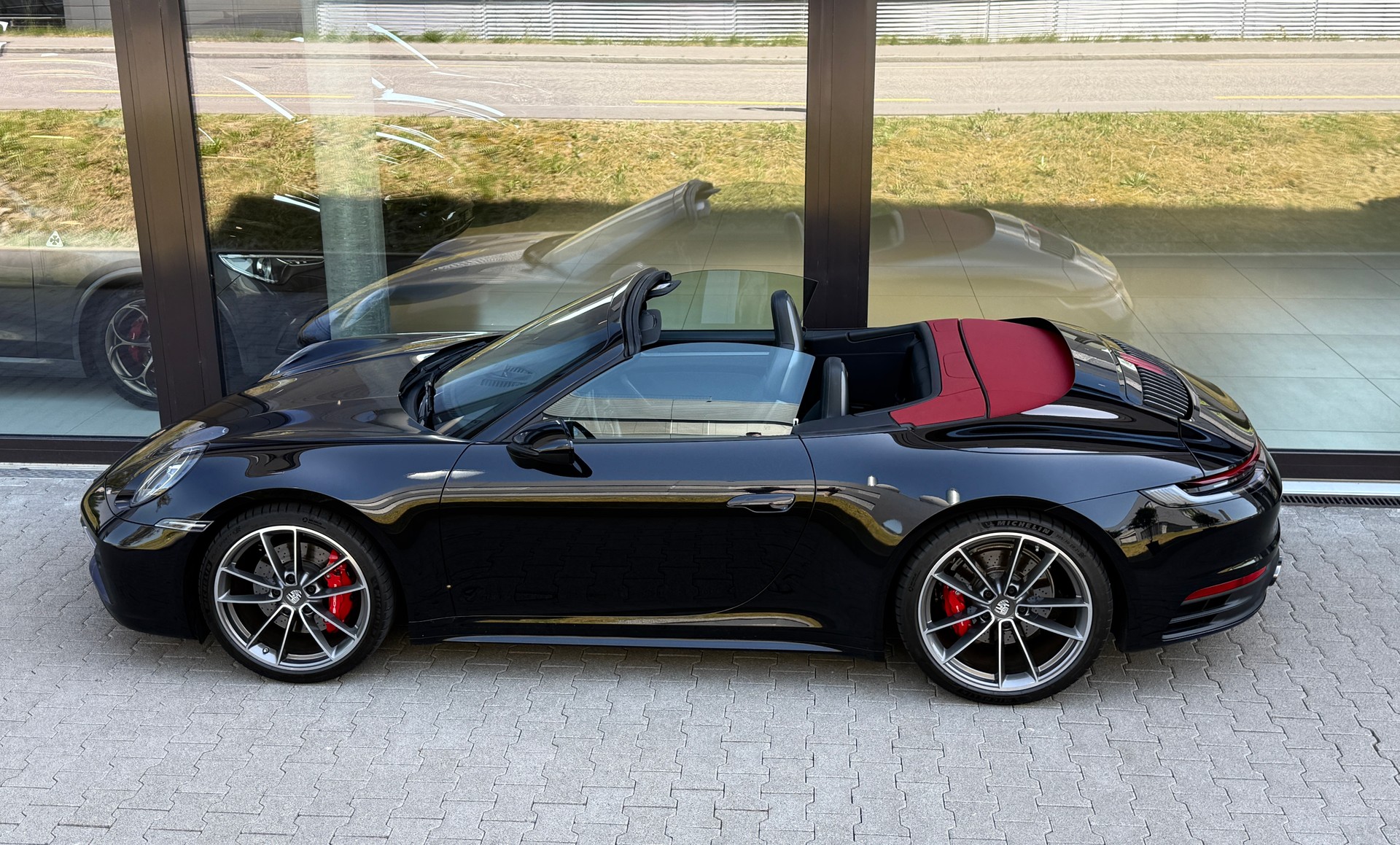 PORSCHE 911 Carrera 4S Cabriolet PDK ***CH-Porsche***Inkl. 1 Jahr All-In Garantie***Neuwertig***-image-10