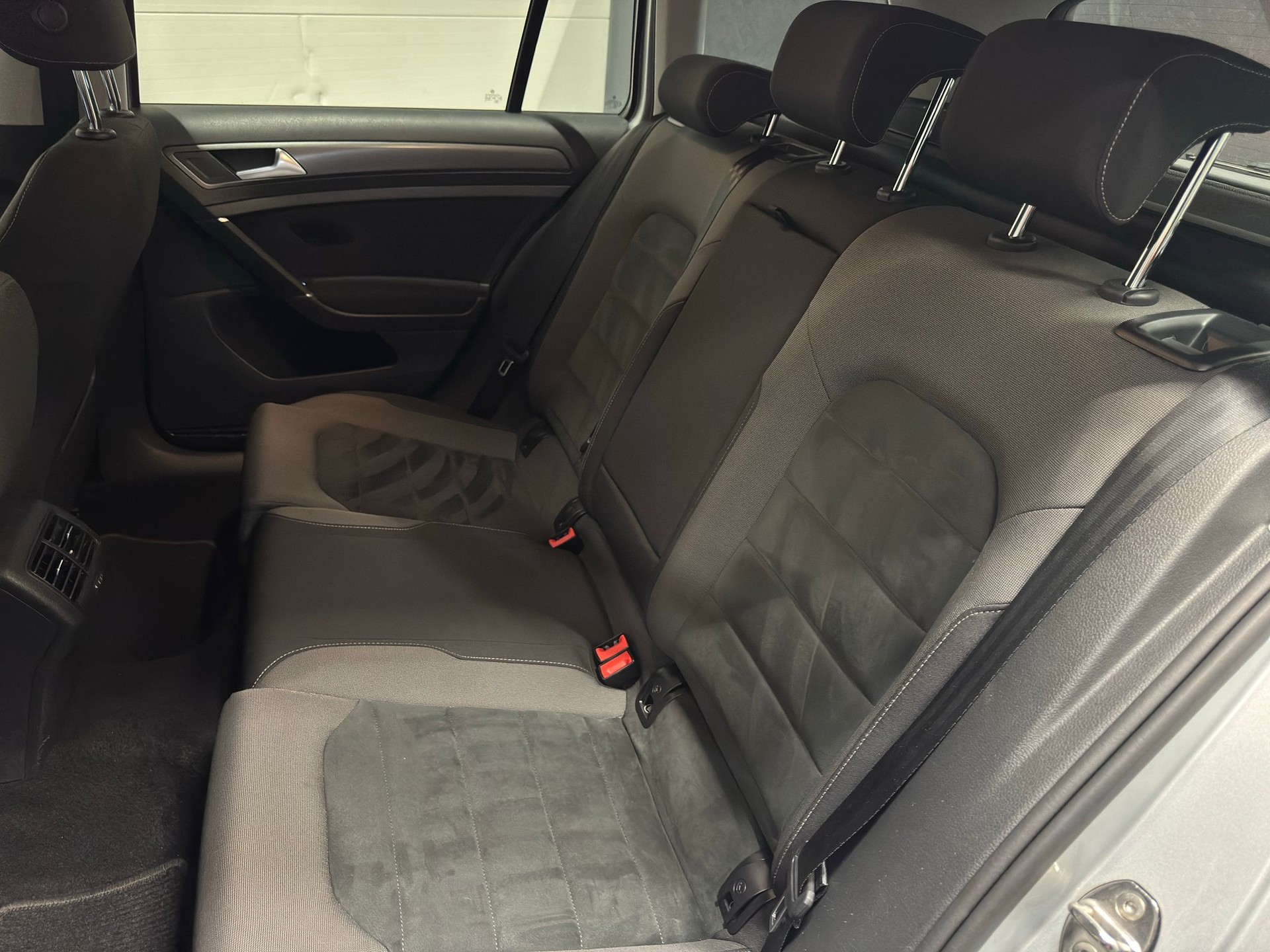 VW Golf VII Variant 1.5 TSI BlueM Comfortline-image-8