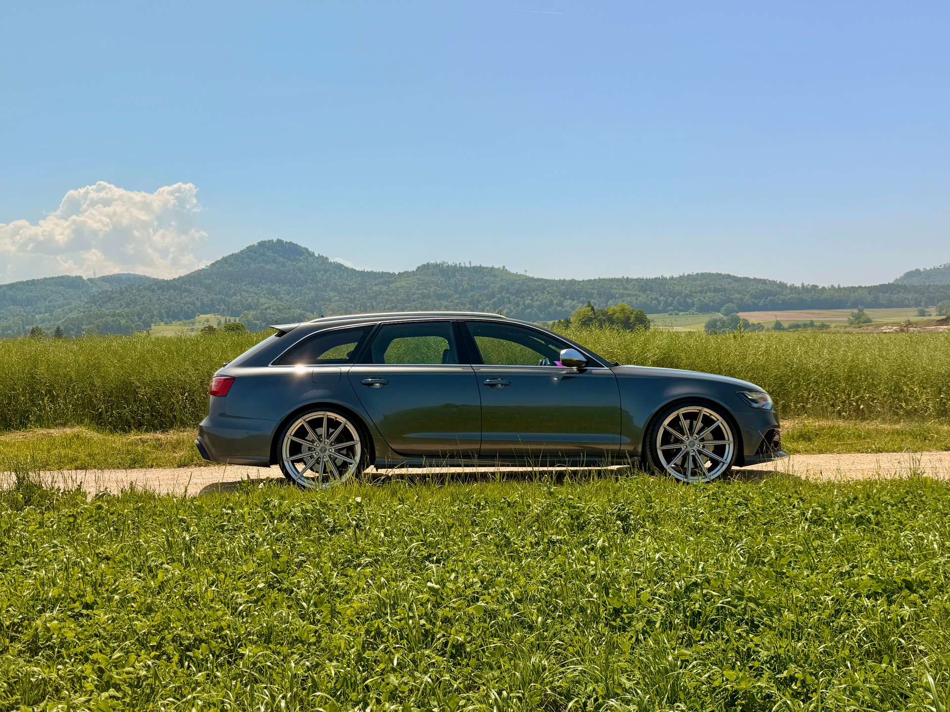 AUDI RS6 Avant 4.0 TFSI V8 quattro Tiptronic-image-13