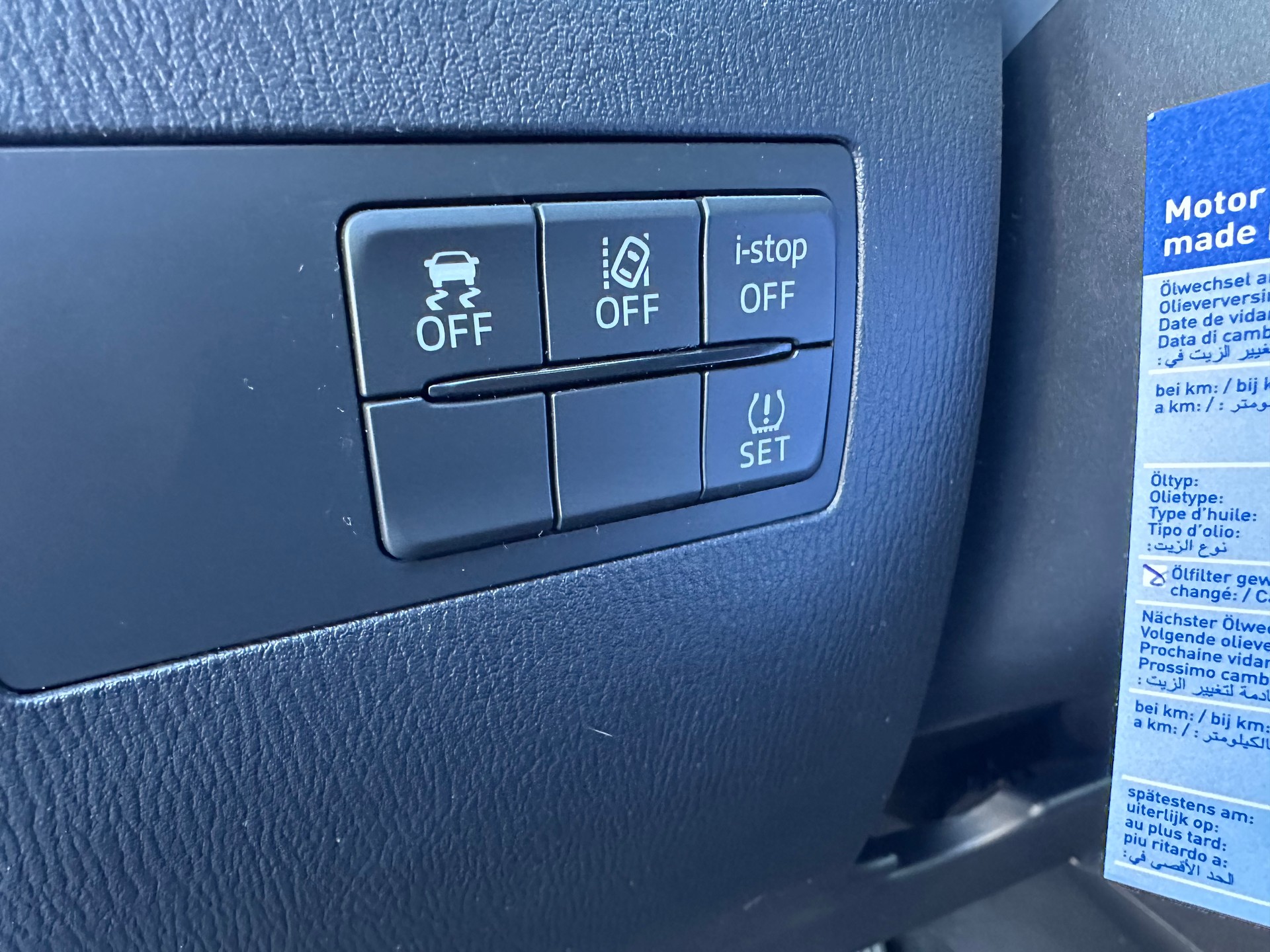 MAZDA 2 SKYACTIV-G 90 Mild Hybrid Revolution-image-16