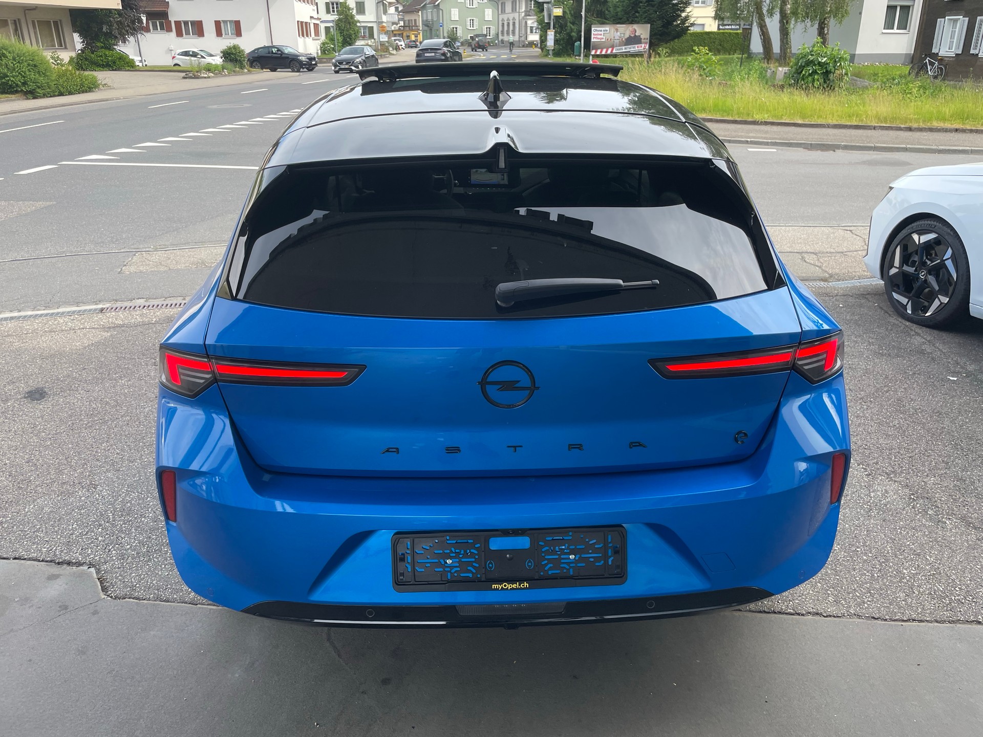 OPEL Astra 54 kWh Ultimate-showroom-element-2