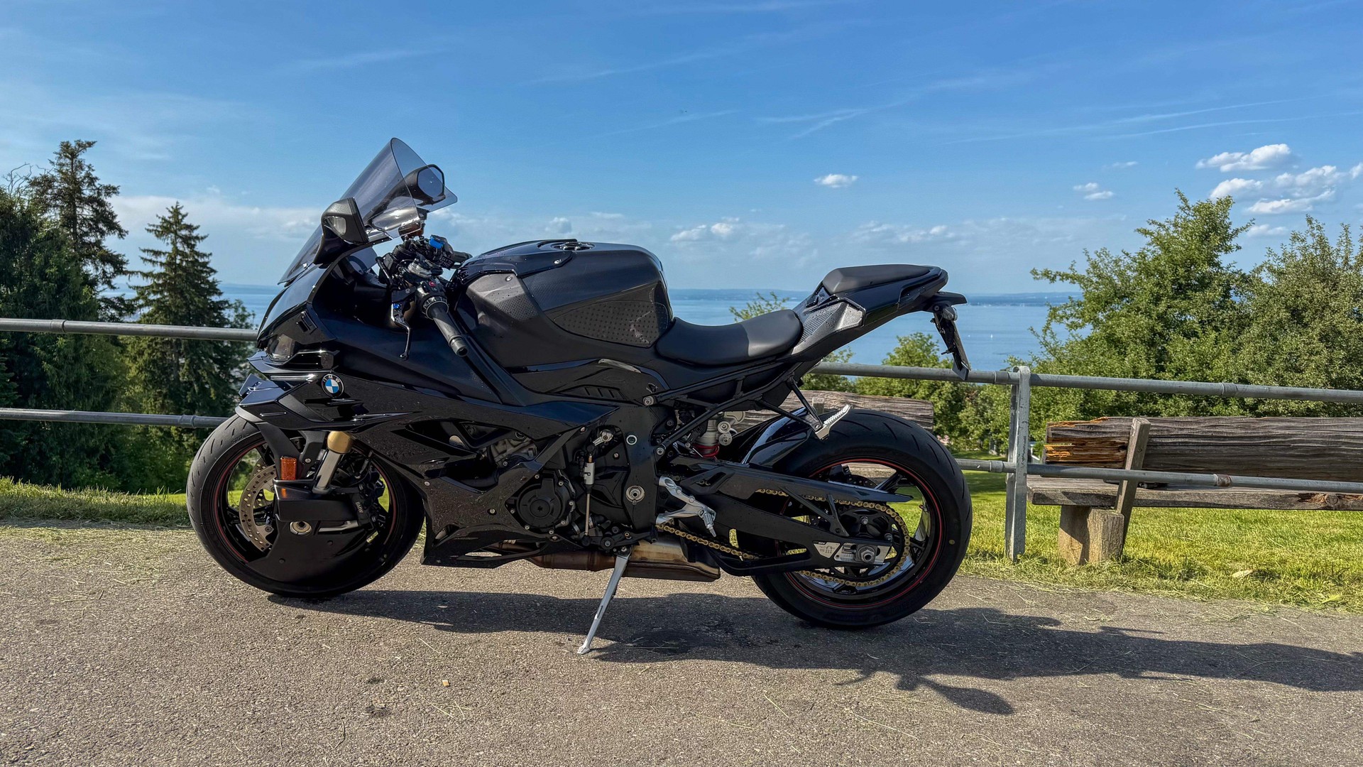 BMW S 1000 RR-showroom-element-2