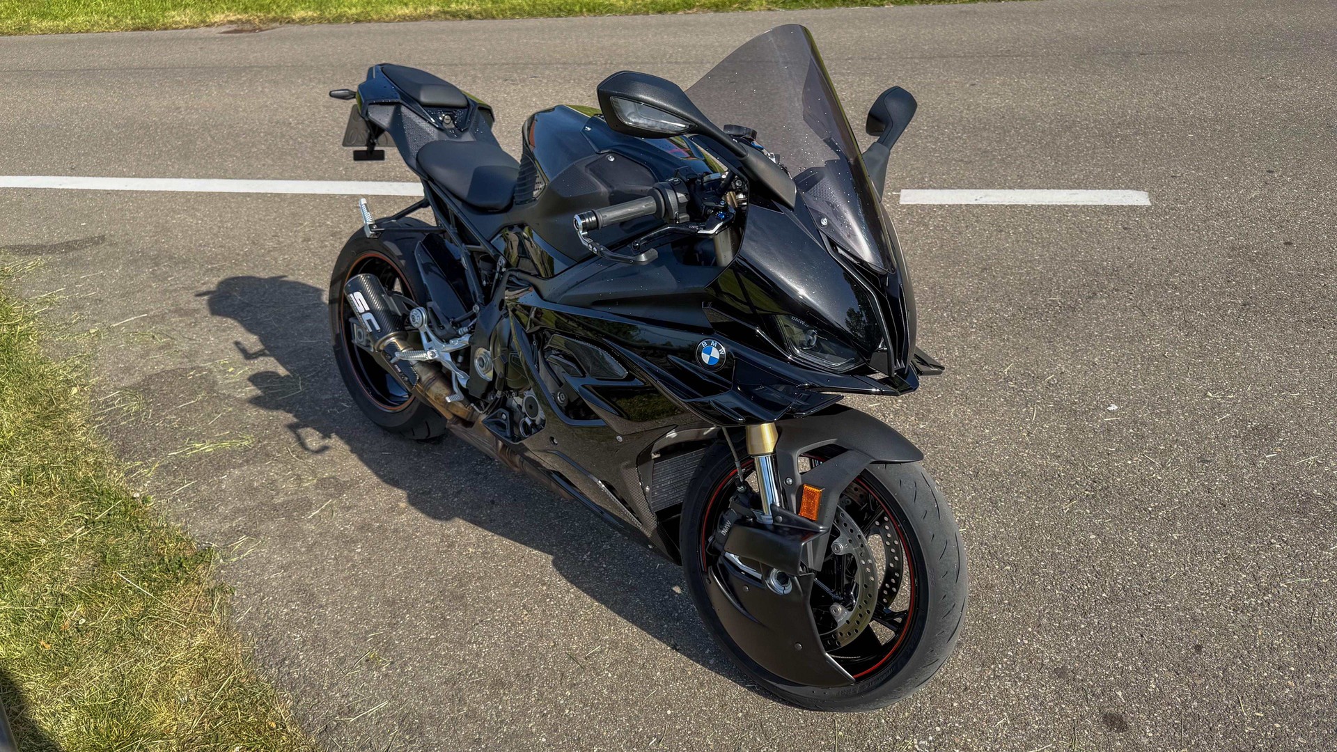 BMW S 1000 RR-showroom-element-1