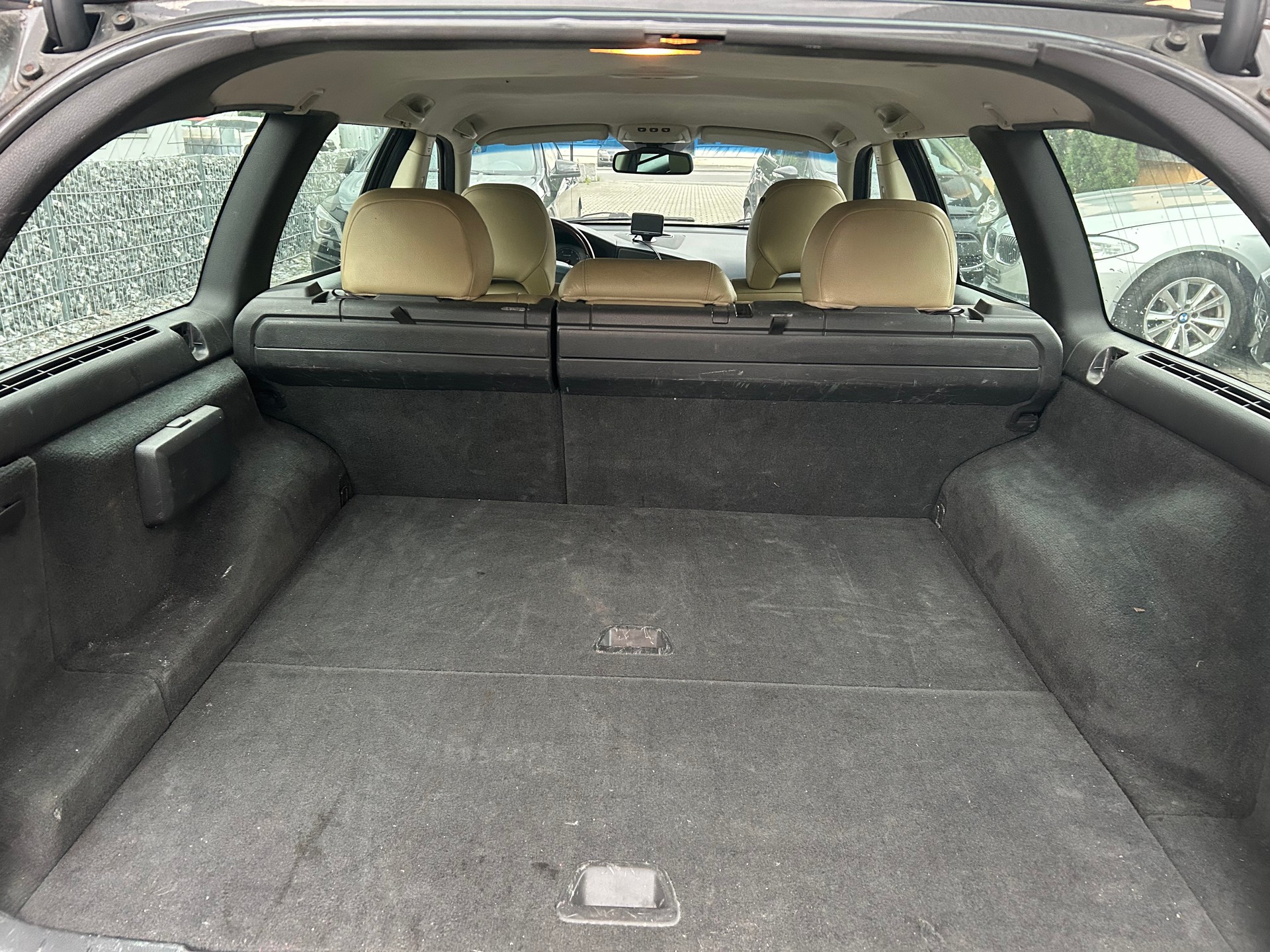 VOLVO V70 D5 AWD Geartronic-image-9