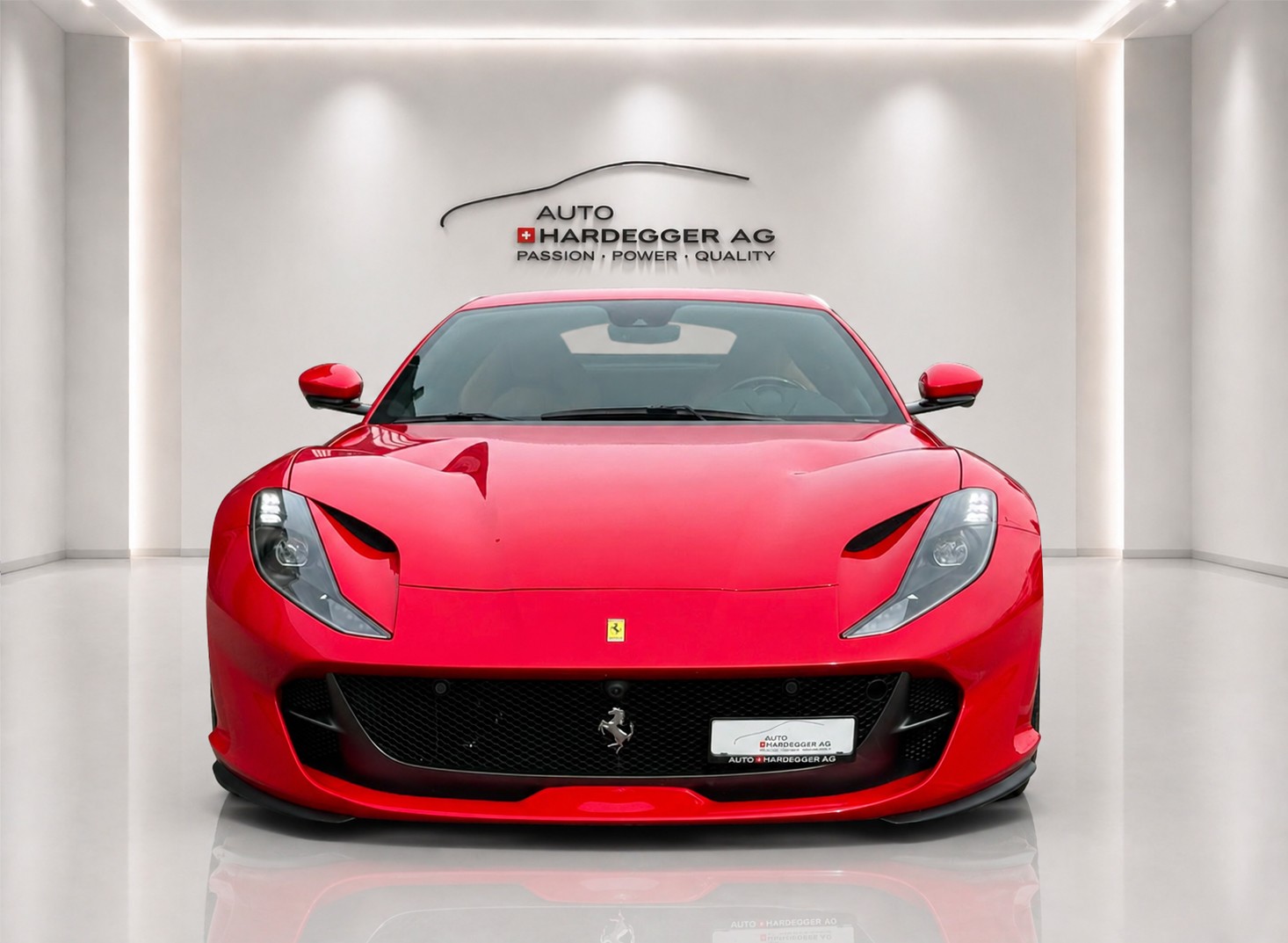 FERRARI 812 Superfast-image-3