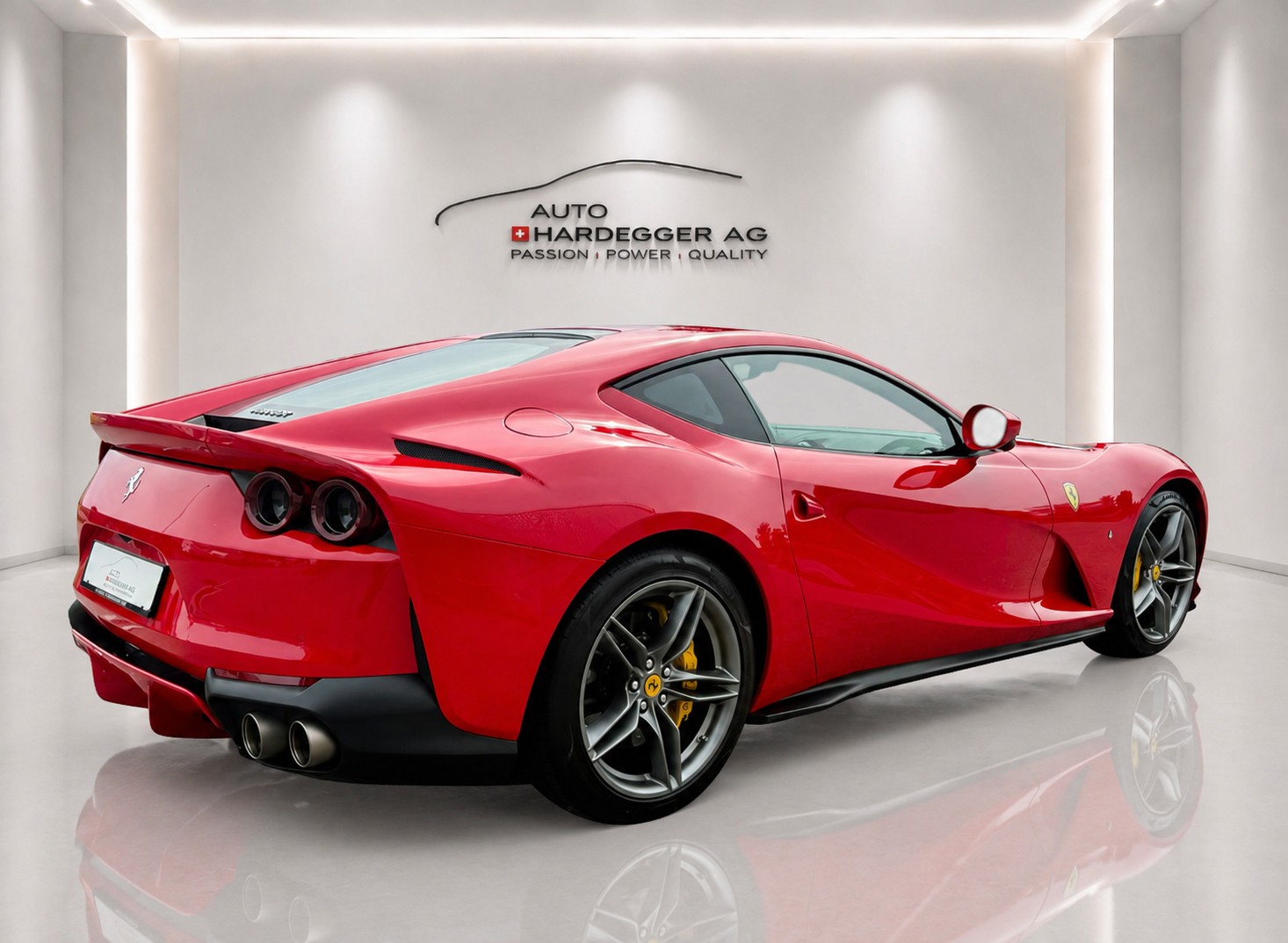 FERRARI 812 Superfast-image-1