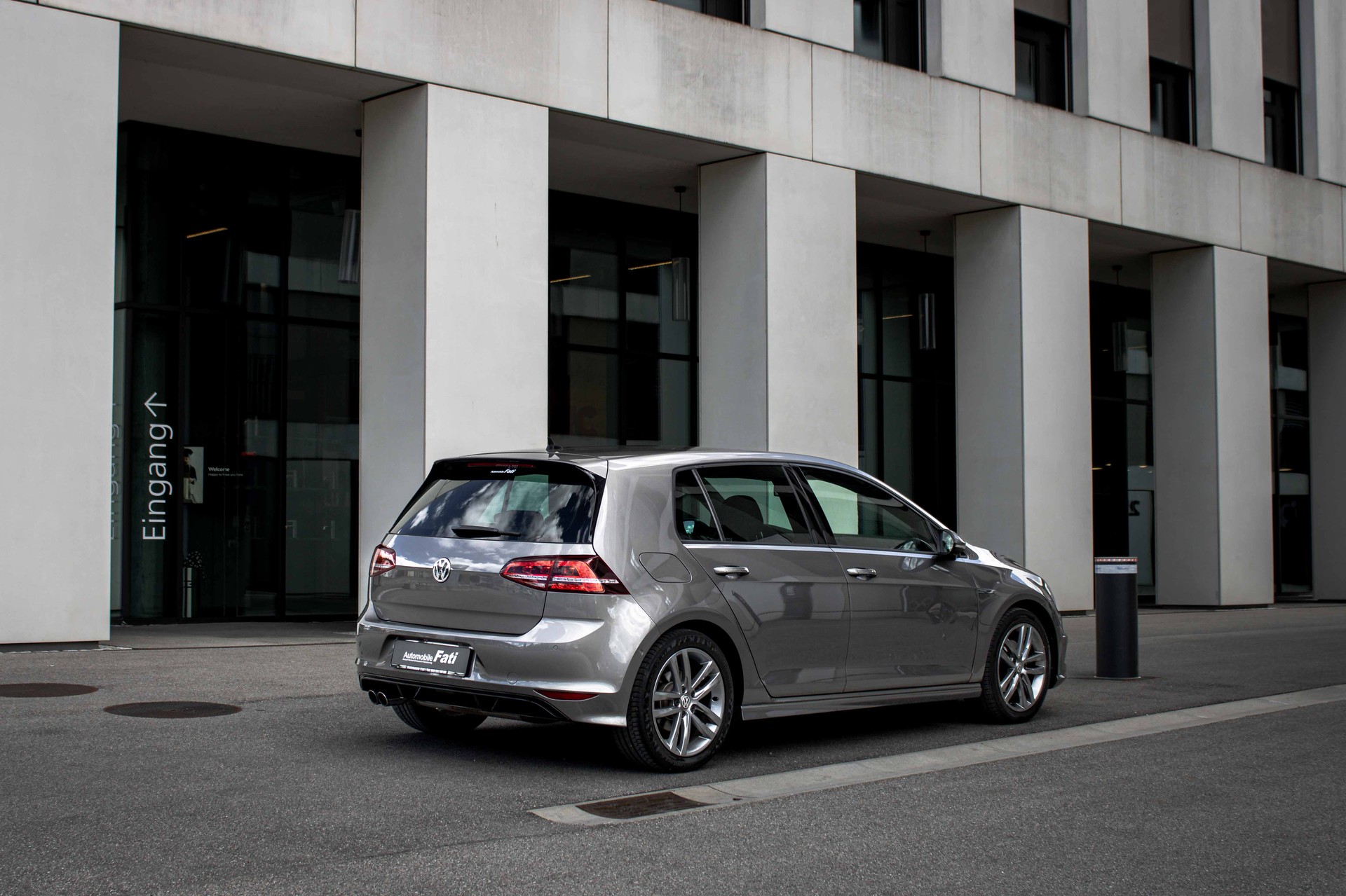 VW Golf 1.4 TSI R Line Lounge-image-5