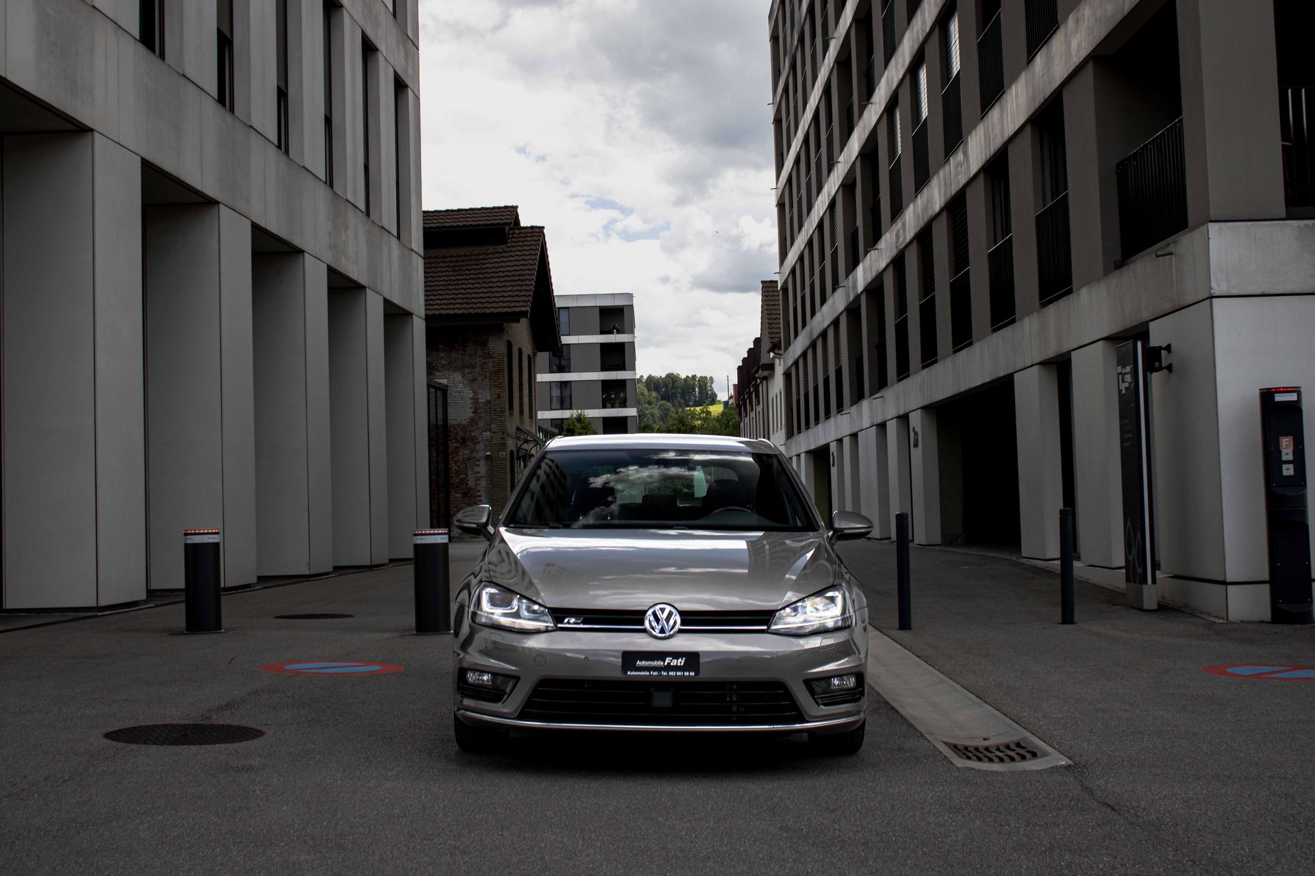 VW Golf 1.4 TSI R Line Lounge-image-2
