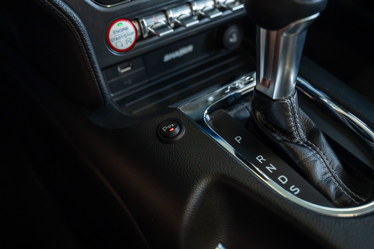 FORD Mustang Convertible 5.0 V8 GT Automat-image-28