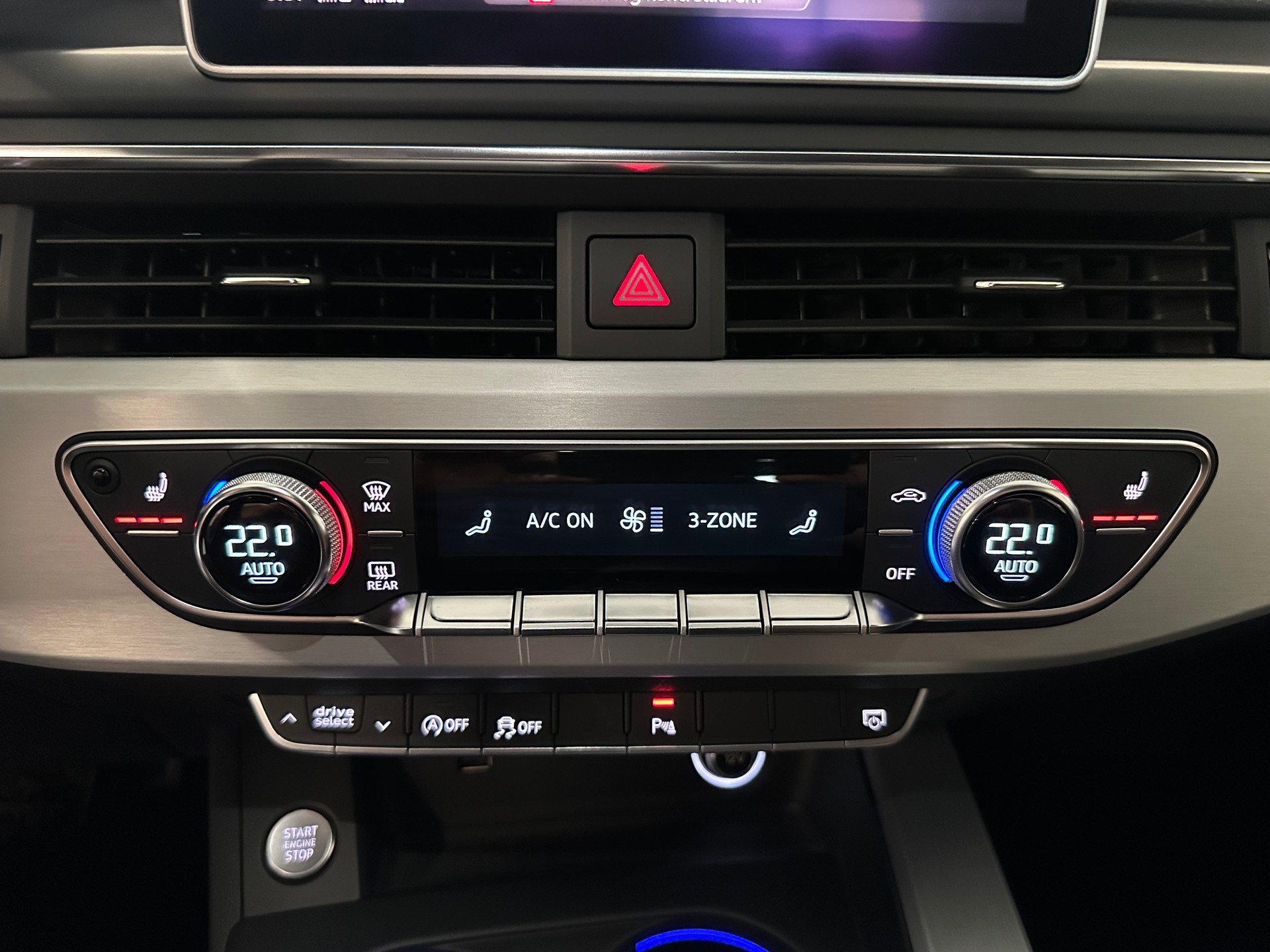 AUDI A4 Avant 2.0 TFSI Sport quattro S-tronic-image-20