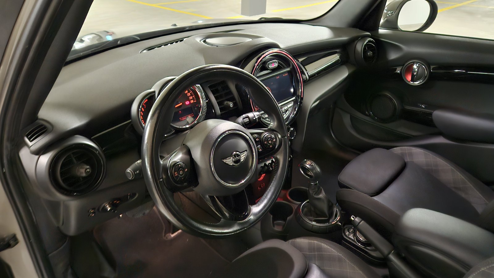 MINI 1.5i Cooper-image-3