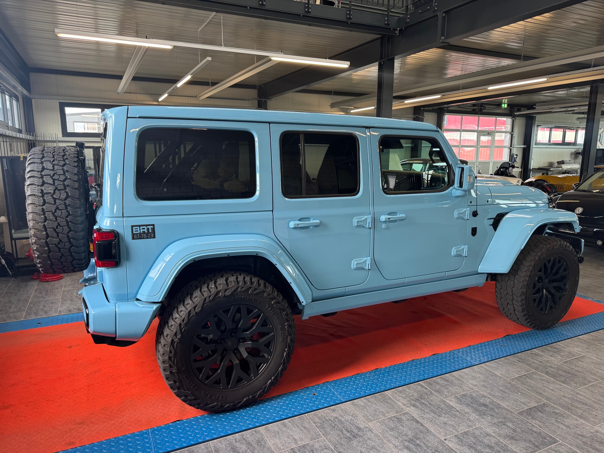 JEEP Unlimited Brute Edition 2.0 4Xe Skyone-image-3