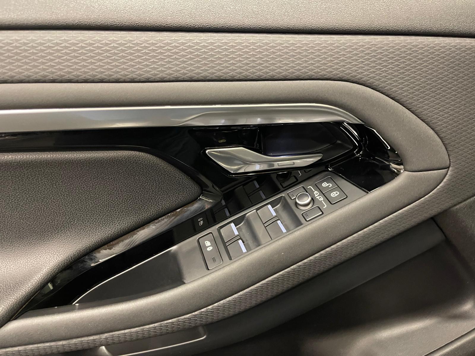 LAND ROVER Range Rover Evoque 2.0 T S-image-15