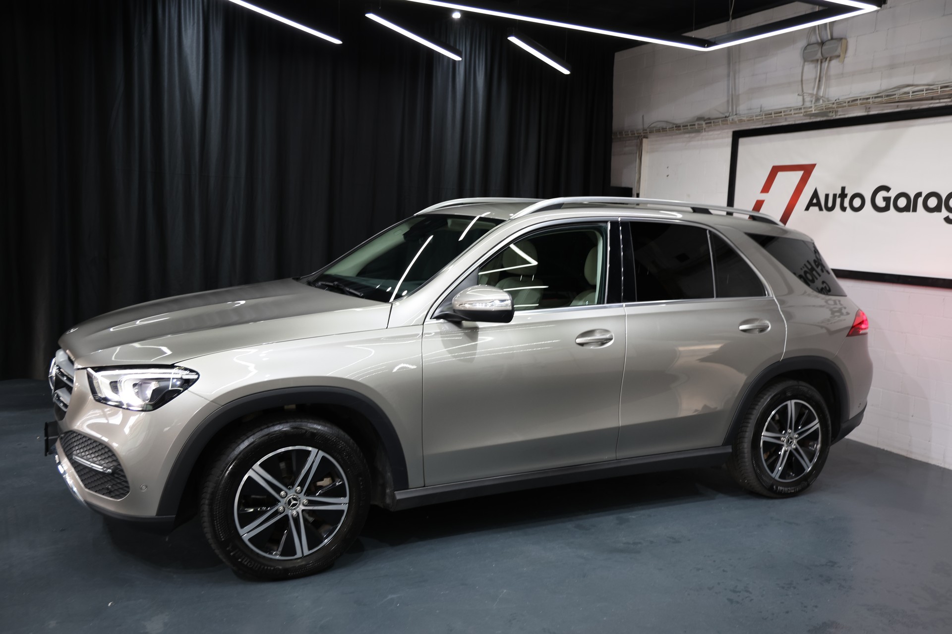 MERCEDES-BENZ GLE 300 d 4Matic 9G-Tronic-image-2