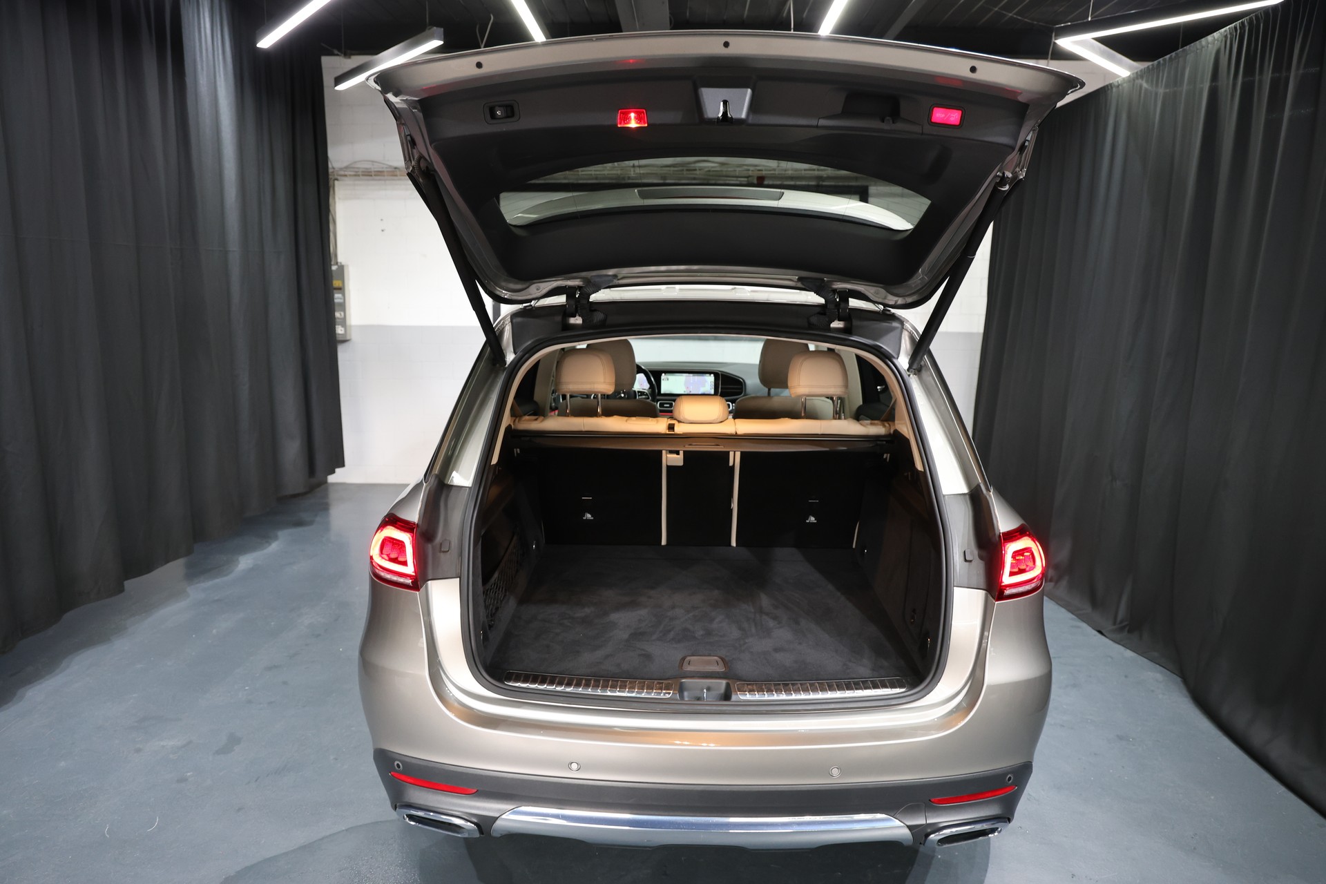 MERCEDES-BENZ GLE 300 d 4Matic 9G-Tronic-image-15
