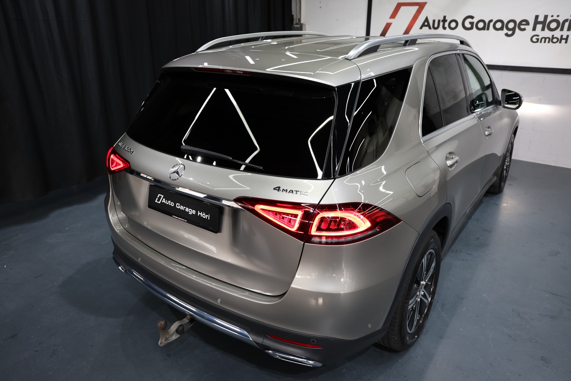 MERCEDES-BENZ GLE 300 d 4Matic 9G-Tronic-image-8