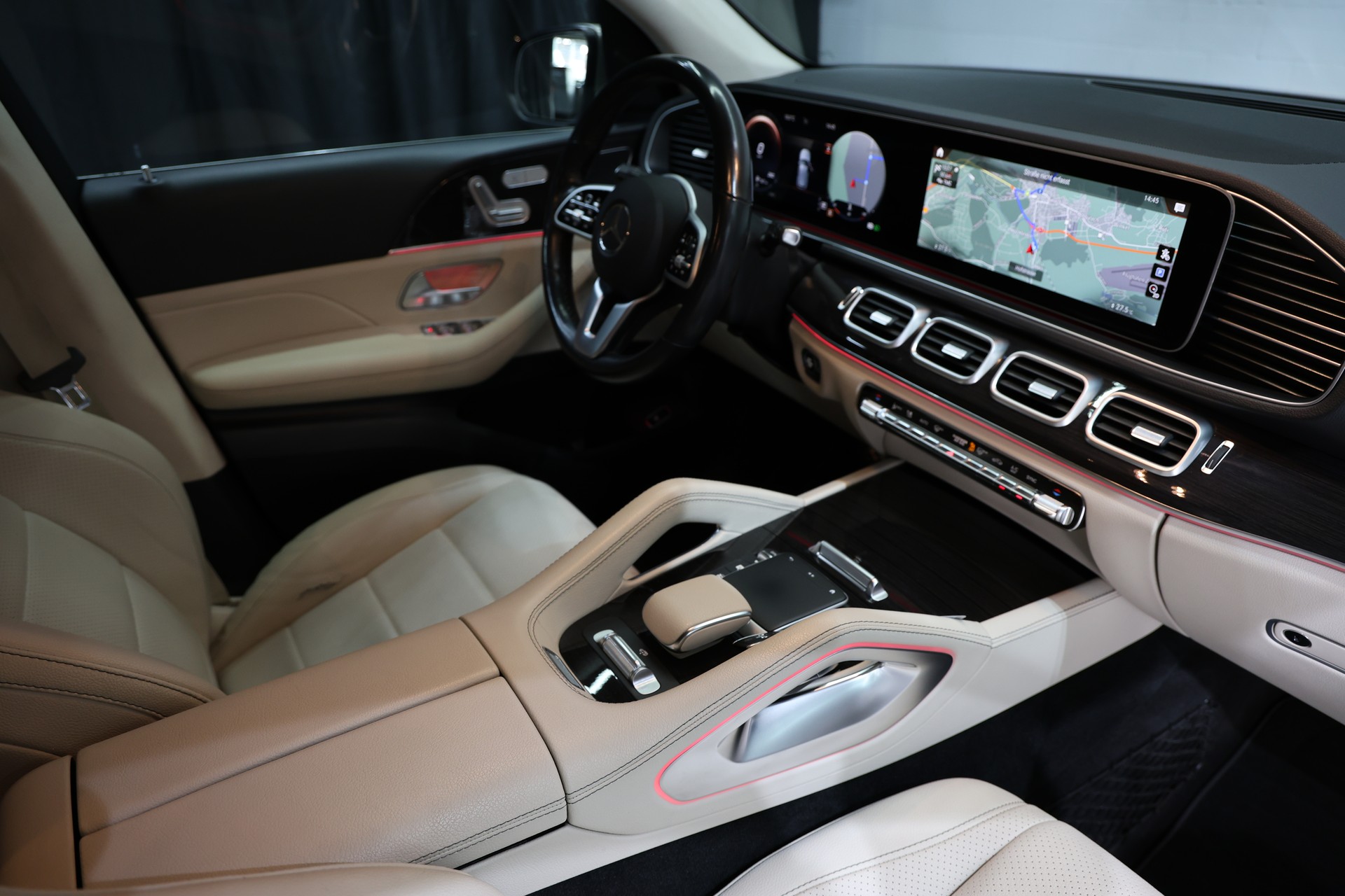 MERCEDES-BENZ GLE 300 d 4Matic 9G-Tronic-image-9