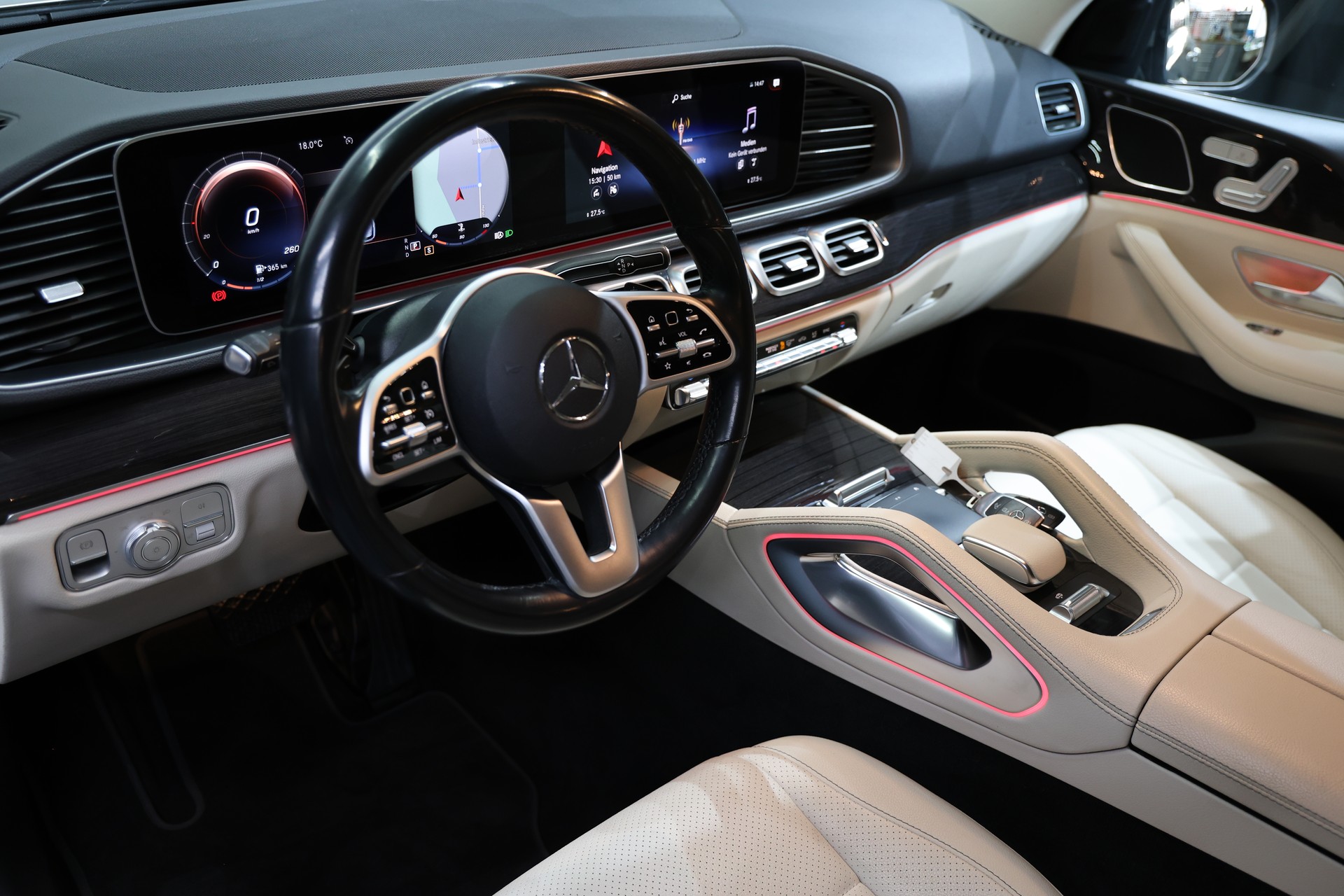 MERCEDES-BENZ GLE 300 d 4Matic 9G-Tronic-image-17
