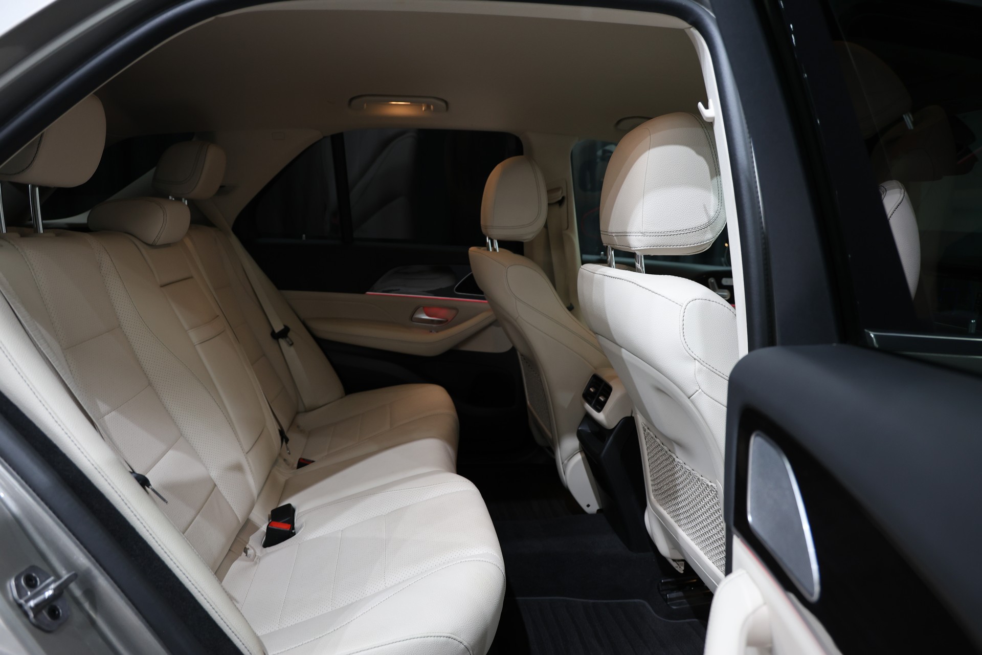 MERCEDES-BENZ GLE 300 d 4Matic 9G-Tronic-image-11