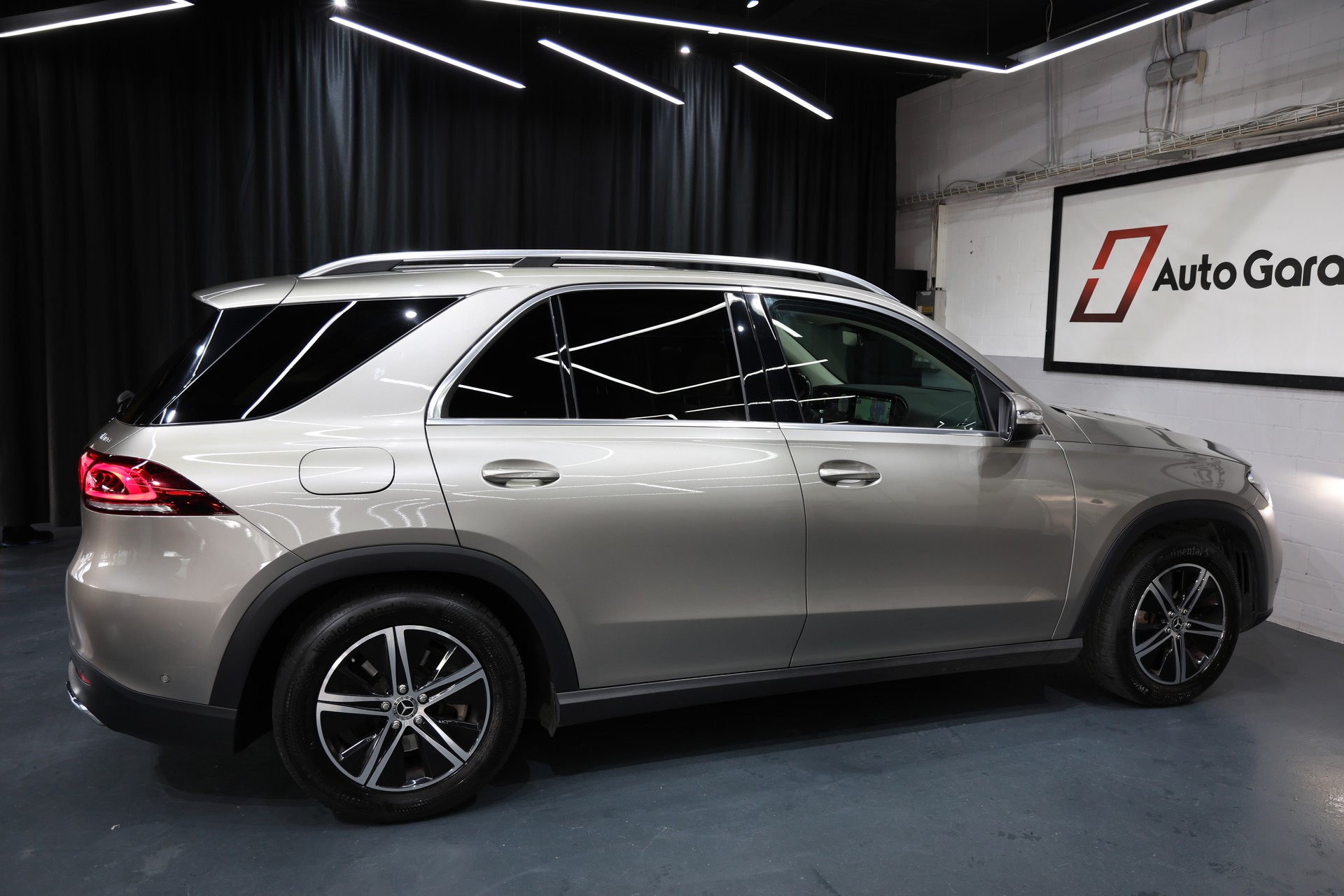 MERCEDES-BENZ GLE 300 d 4Matic 9G-Tronic-image-10