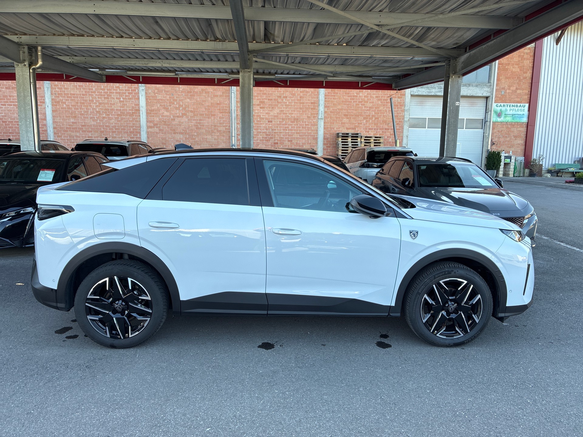 PEUGEOT 3008 145 e-DCS6 Hybrid GT-image-2