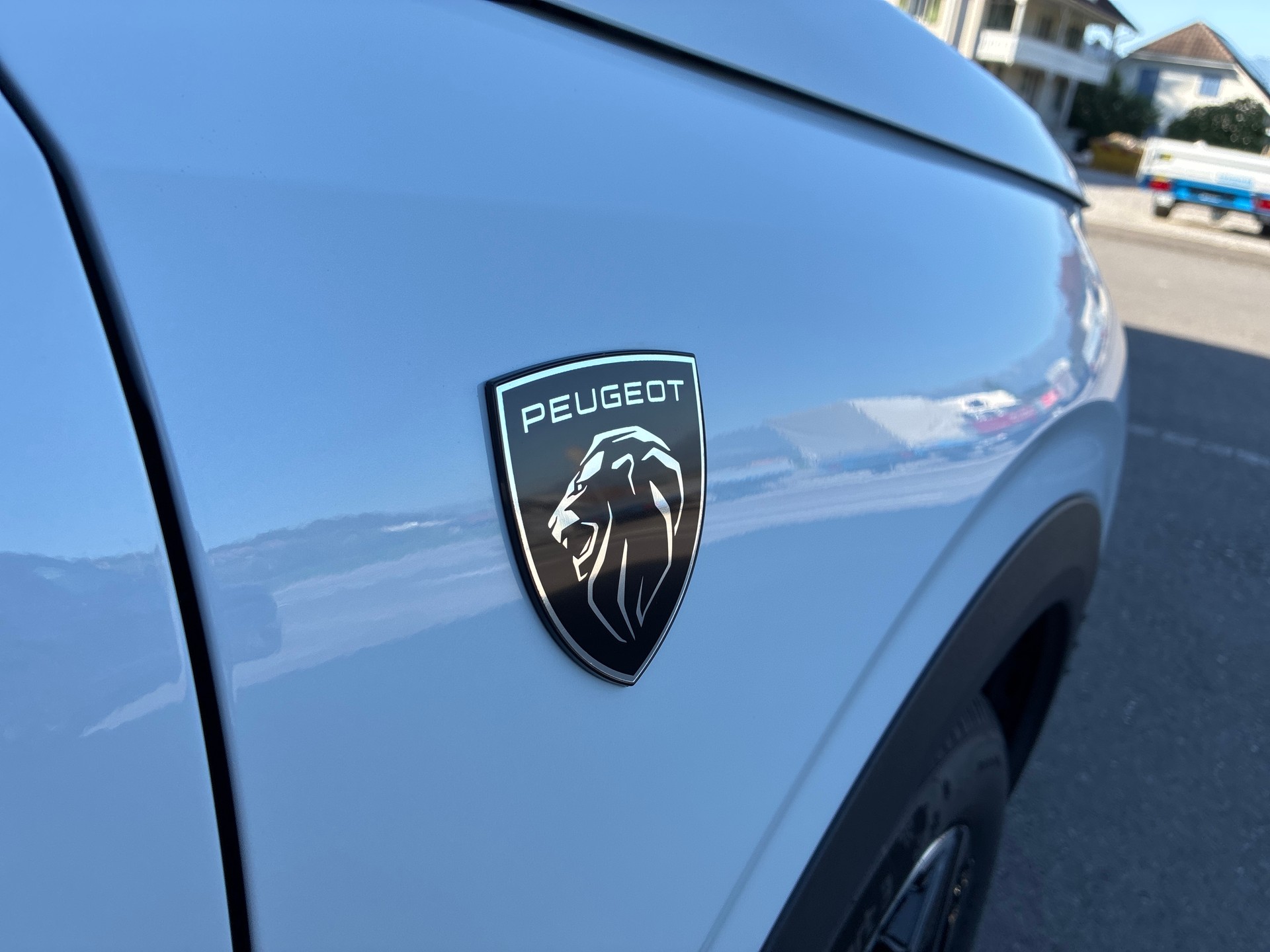PEUGEOT 3008 145 e-DCS6 Hybrid GT-image-11