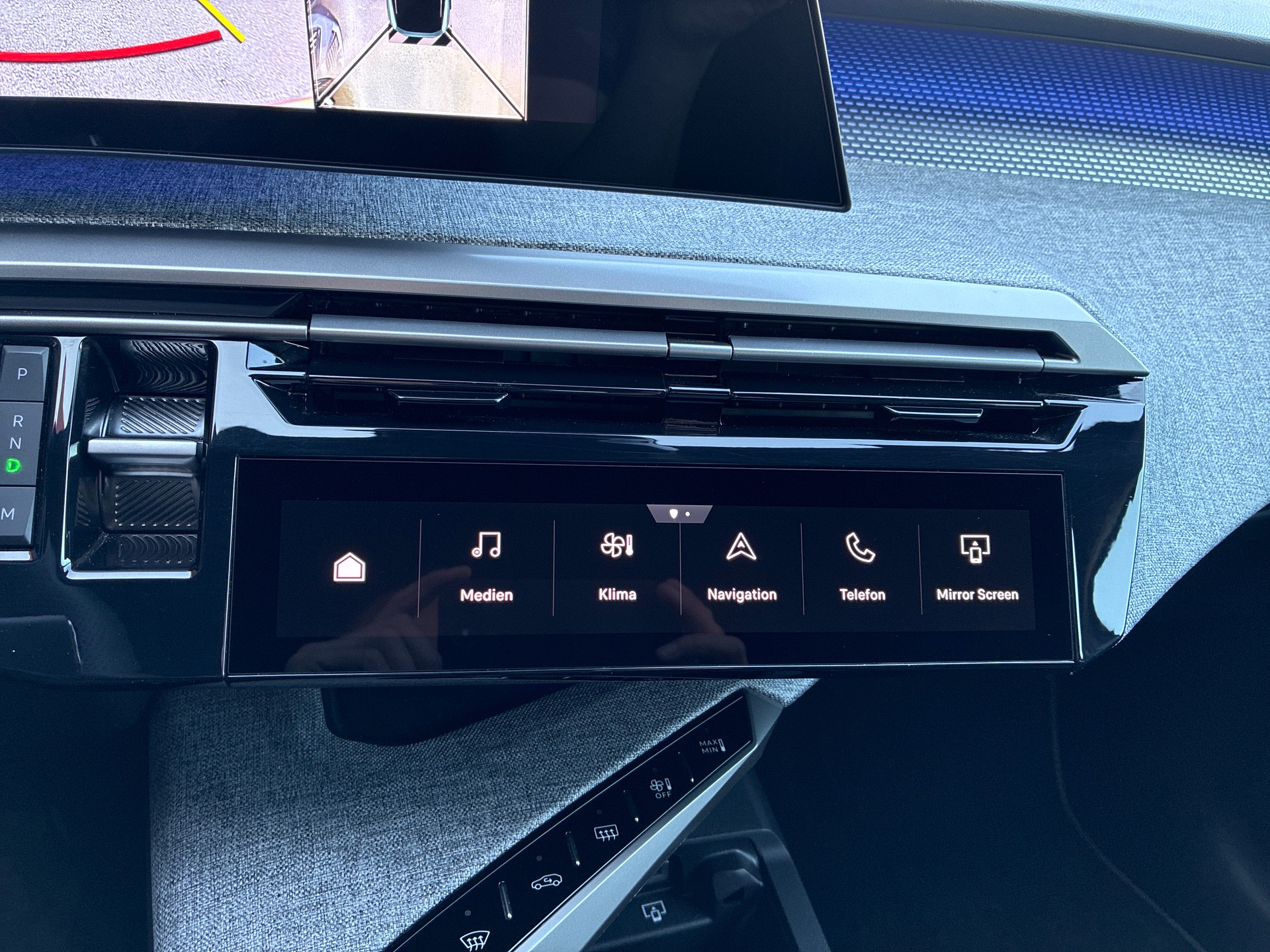 PEUGEOT 3008 145 e-DCS6 Hybrid GT-image-21