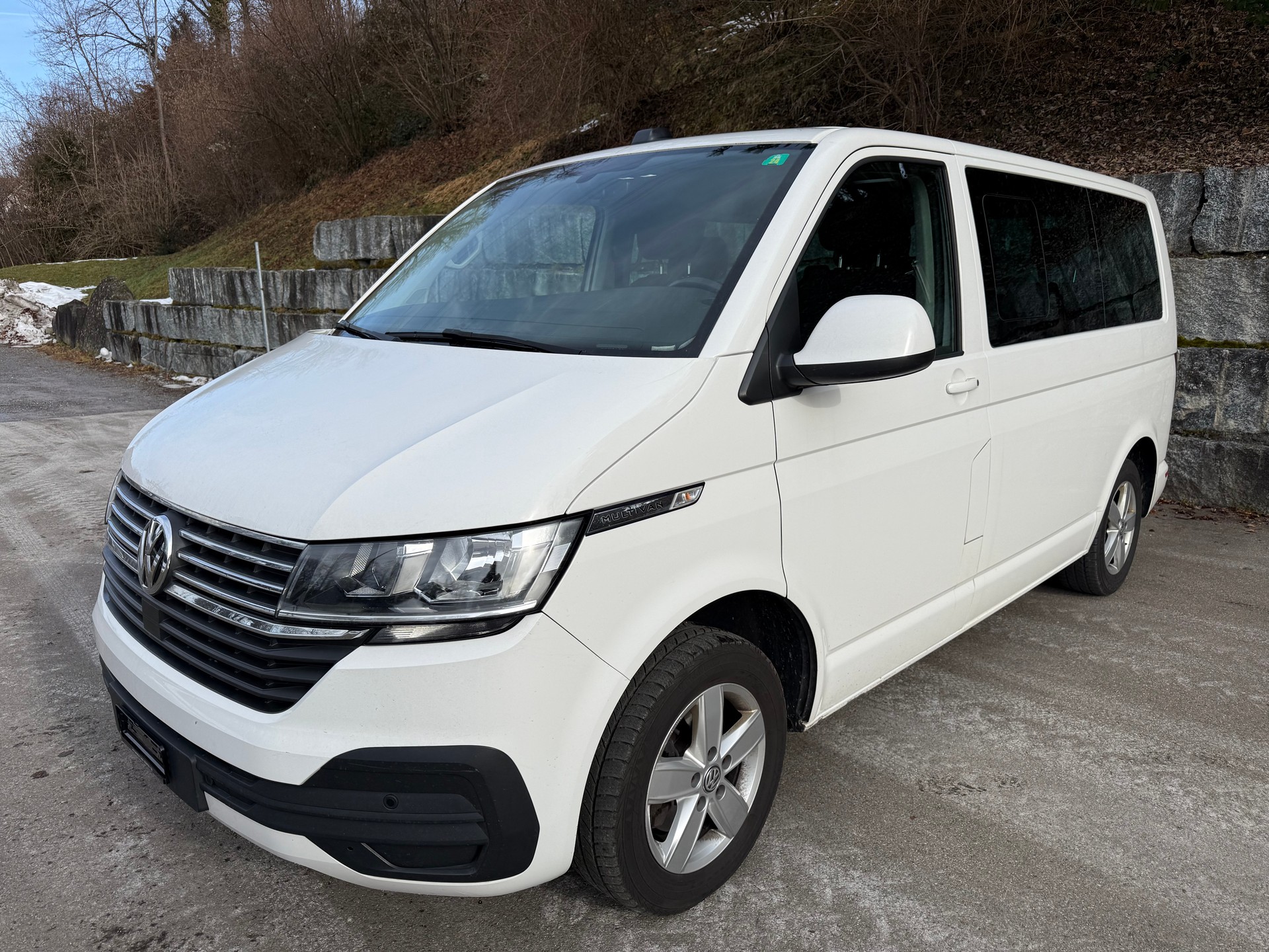VW T6.1 Multivan 2.0 TDI Comfortline DSG-image-0
