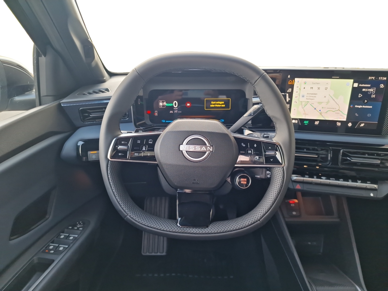 NISSAN Micra 52kWh Evolve Reichweite 416 km-image-11