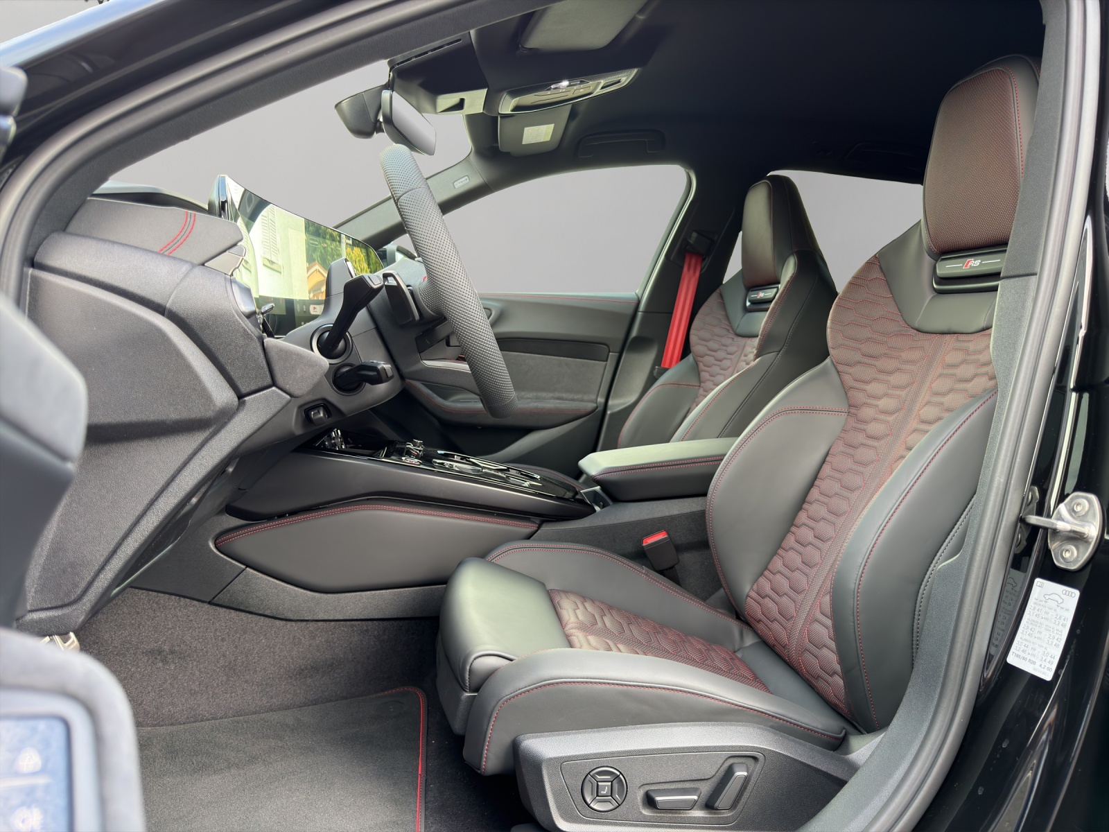 AUDI RS 5 Avant TFSI 470 kW Tiptronic quattro-image-8