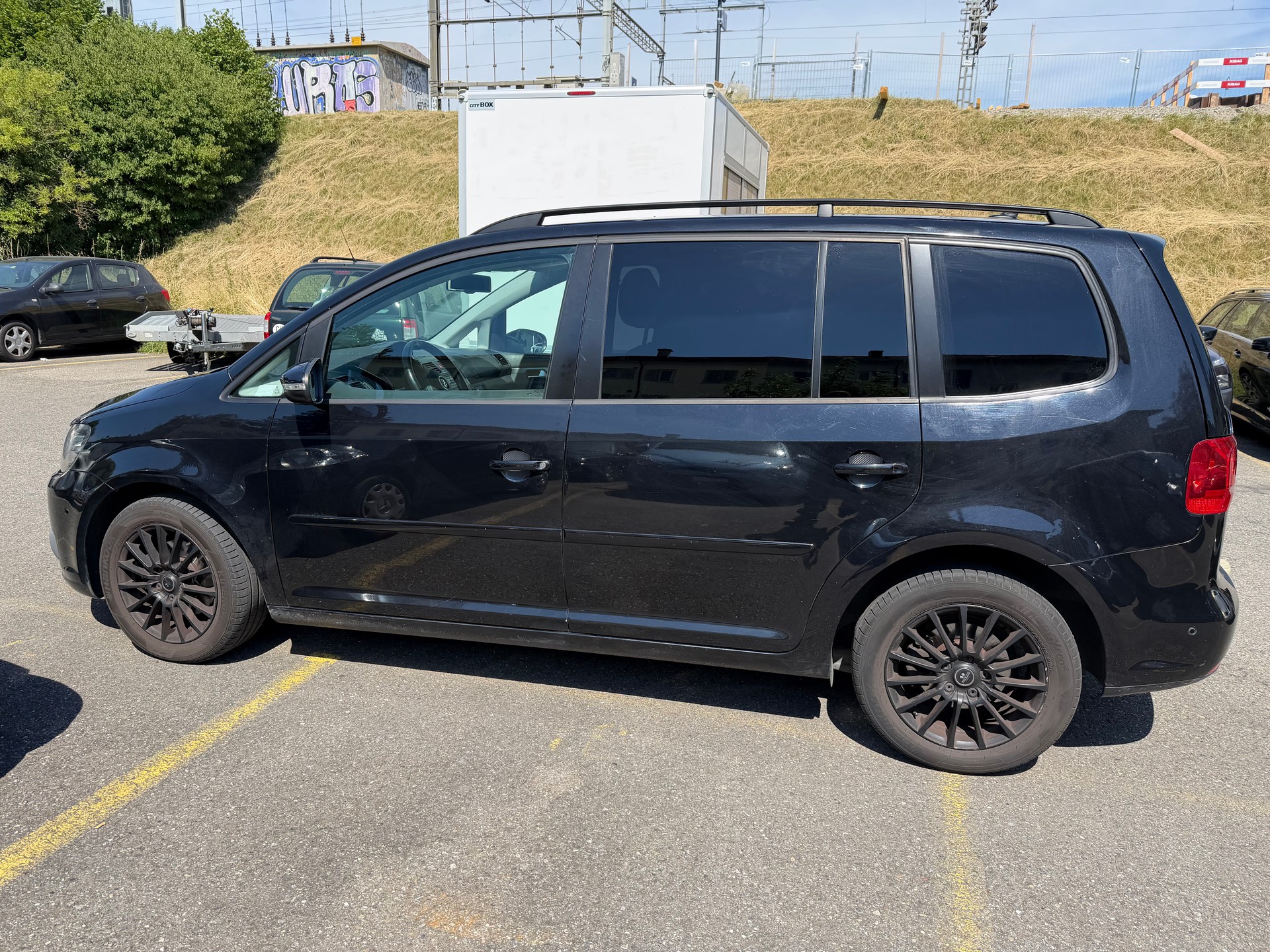 VW Touran 1.4 TSI Trendline-image-1