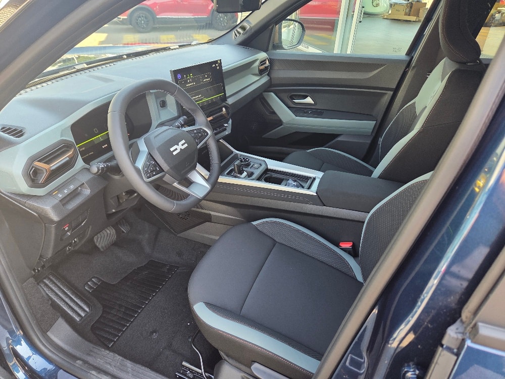 DACIA Bigster TCe 150 48V Extreme 4x4-image-8