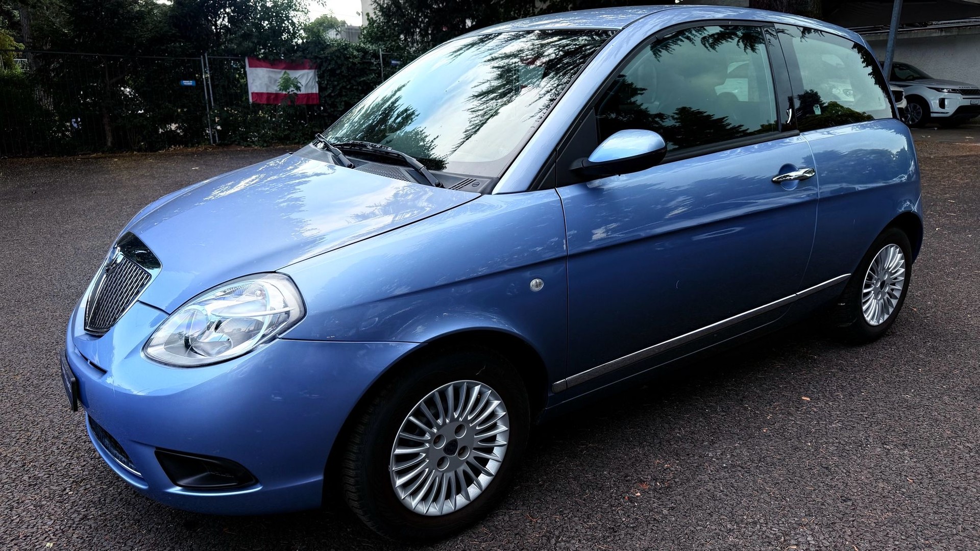 LANCIA Ypsilon 1.4 Argento-image-2