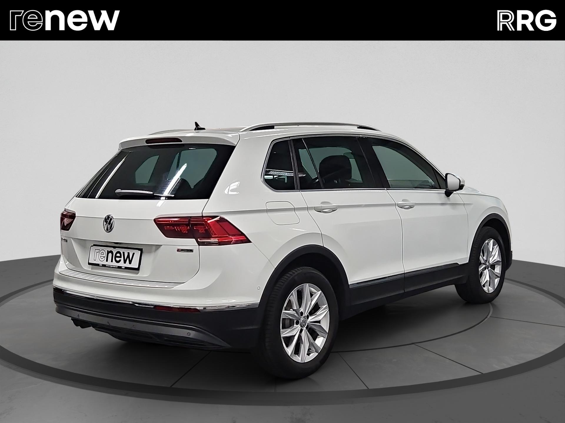 VW Tiguan 2.0 TDI SCR Highline 4Motion DSG-image-2
