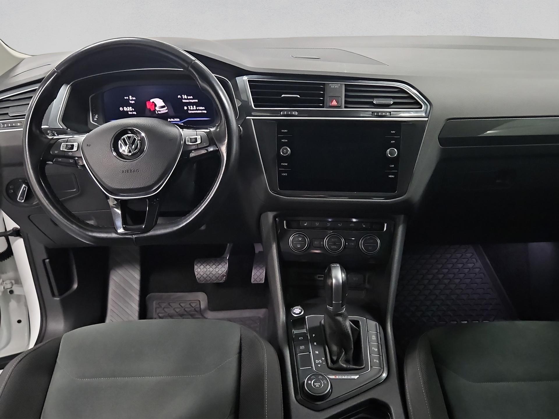 VW Tiguan 2.0 TDI SCR Highline 4Motion DSG-image-12