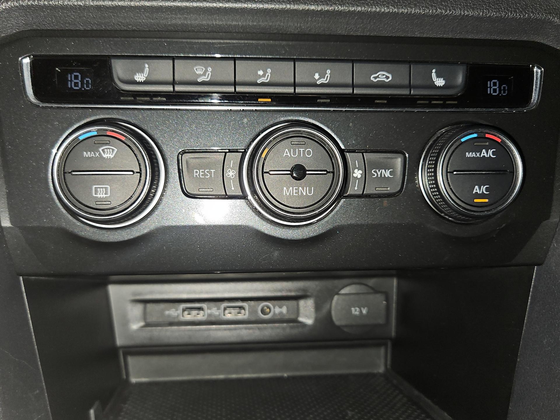 VW Tiguan 2.0 TDI SCR Highline 4Motion DSG-image-18